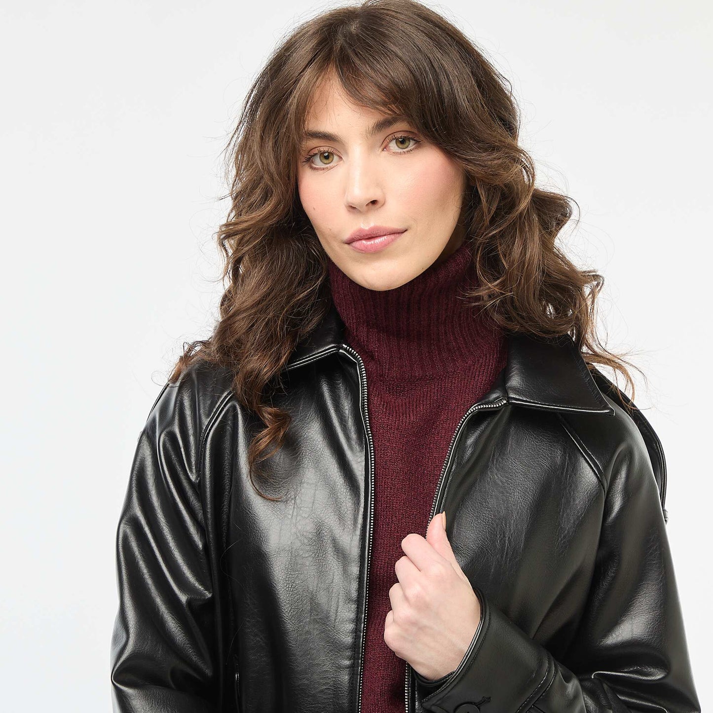 Blouson en simili avec ouverture zippée NOIR