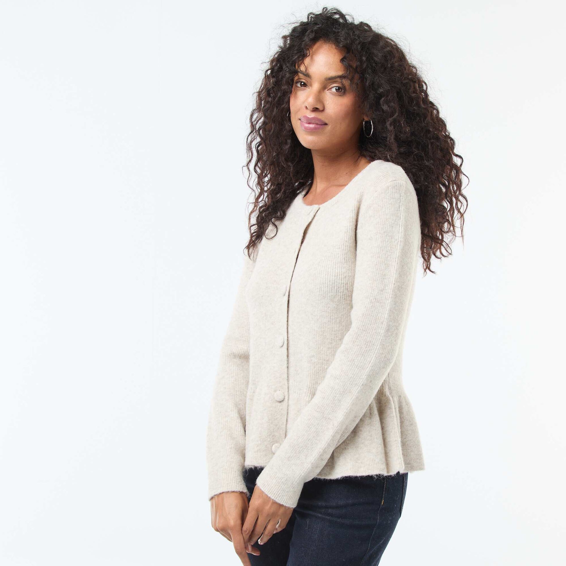 Gilet en maille fine jauge à base volantée BEIGE