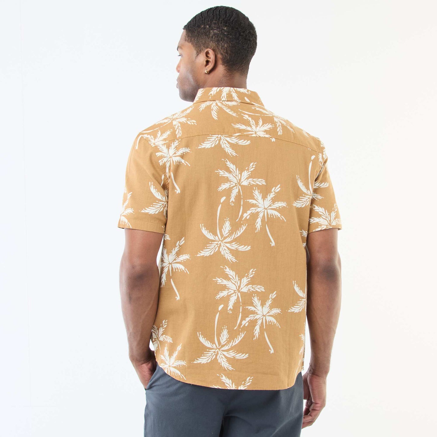 Chemise à manches courtes légère avec motif MARRON