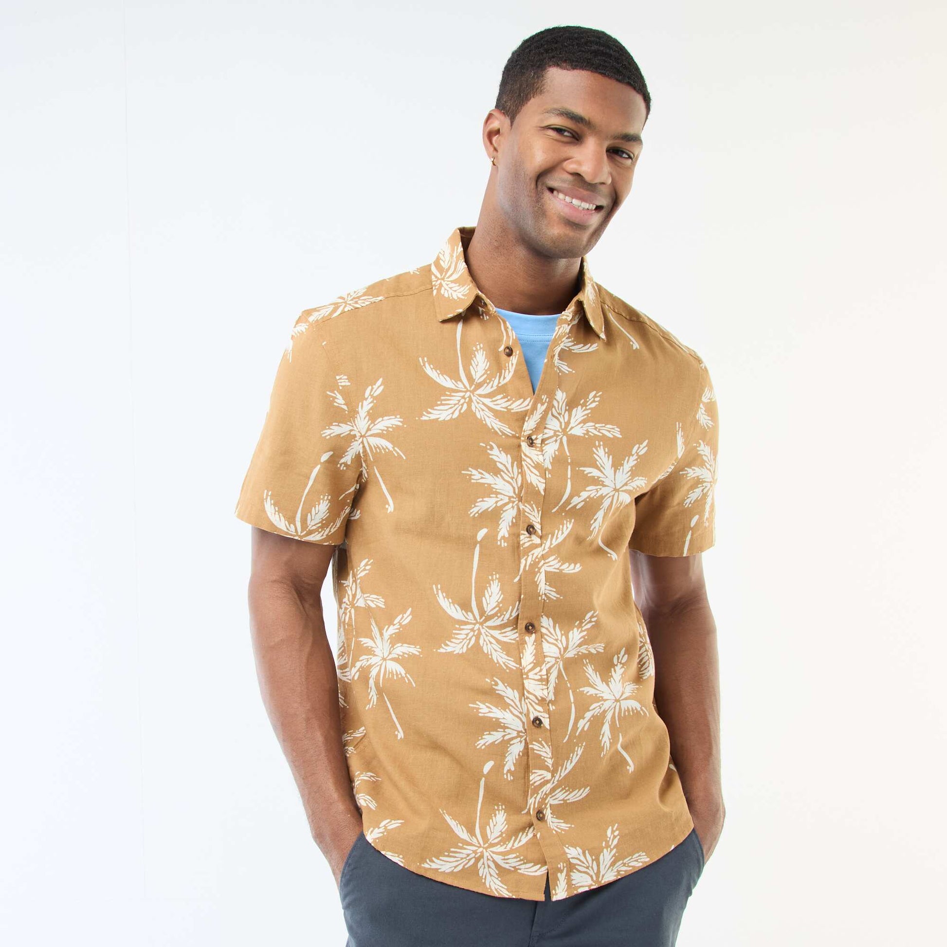 Chemise à manches courtes légère avec motif MARRON