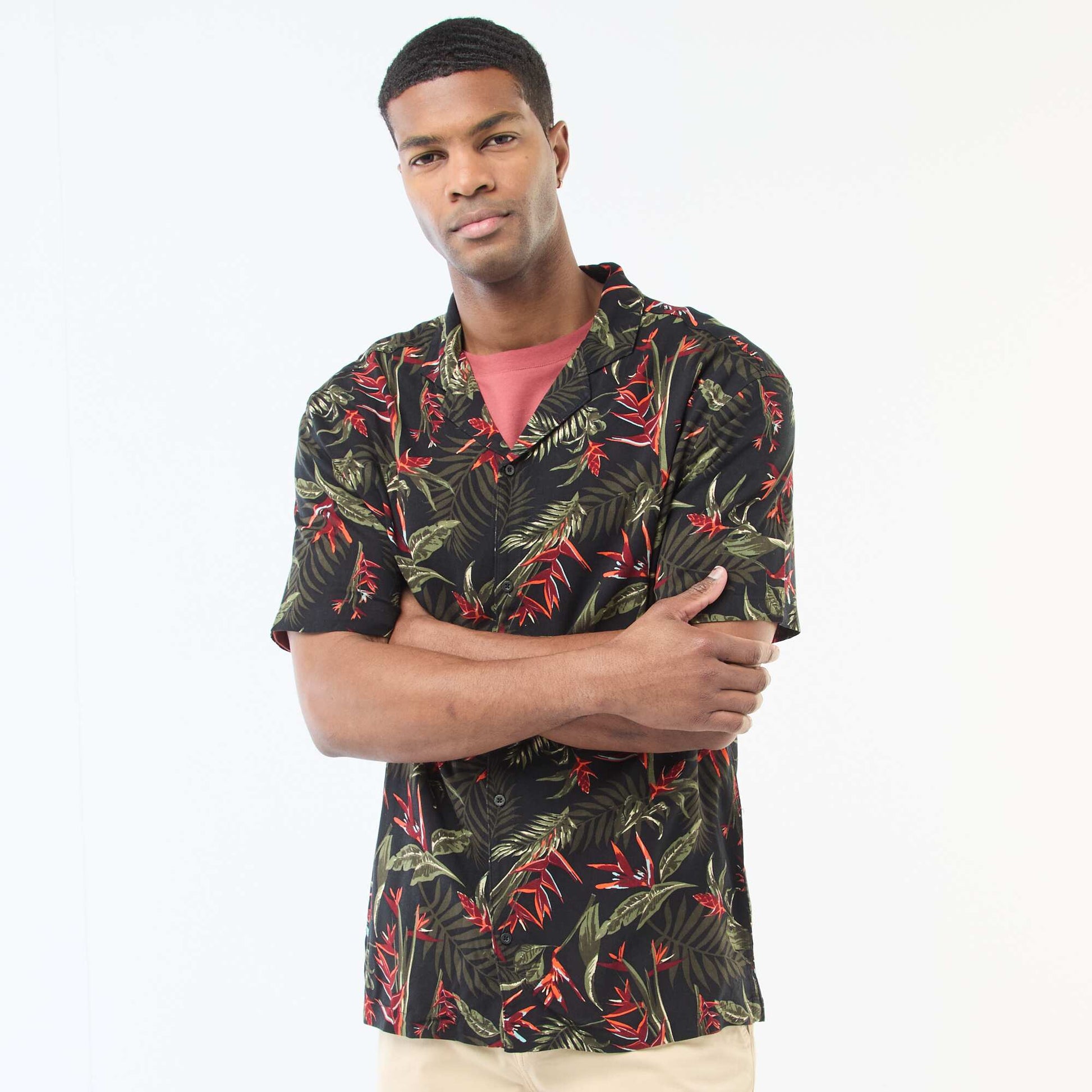 Chemise à manches courtes légère avec motif NOIR