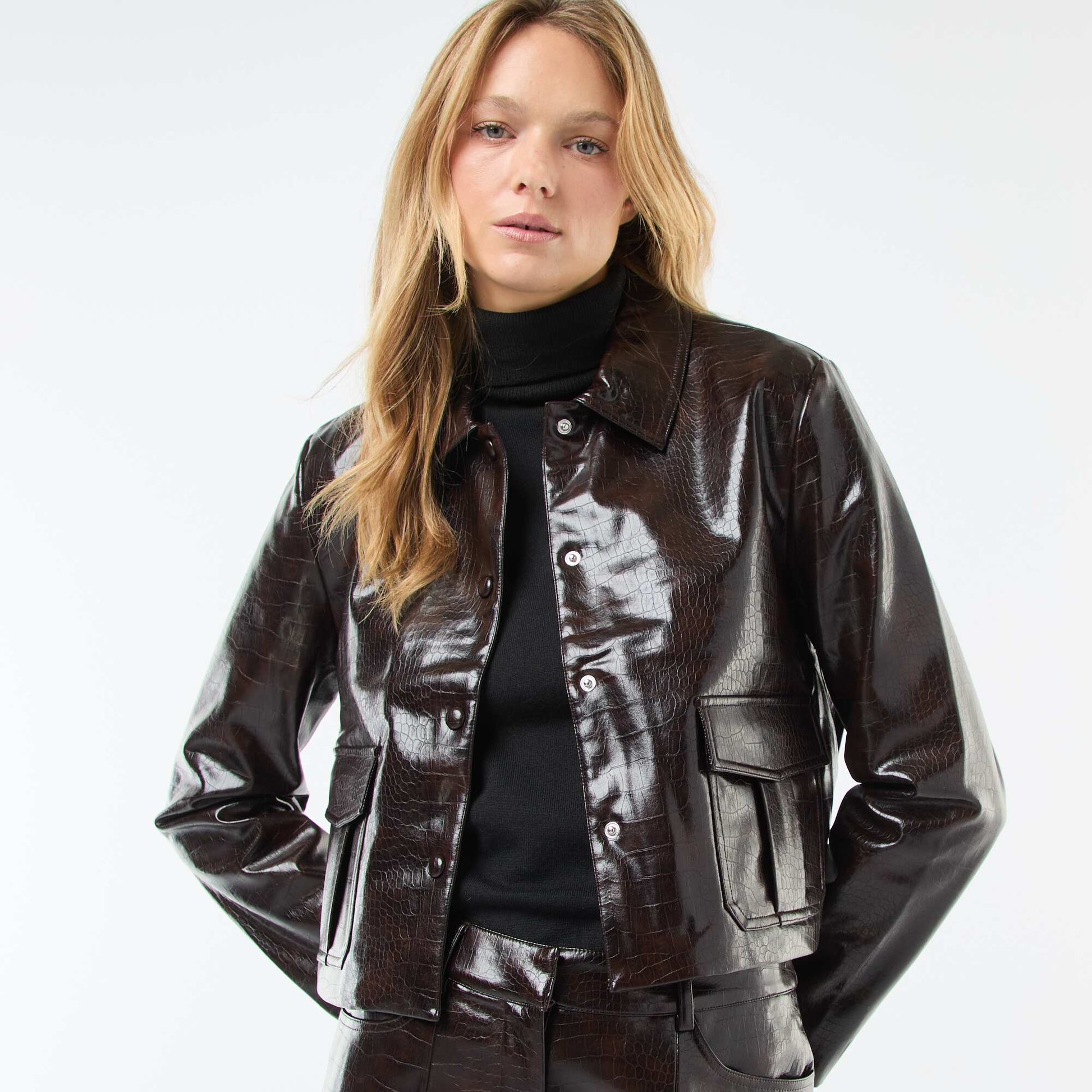 Veste en simili imitation 'peau de serpent' MARRON