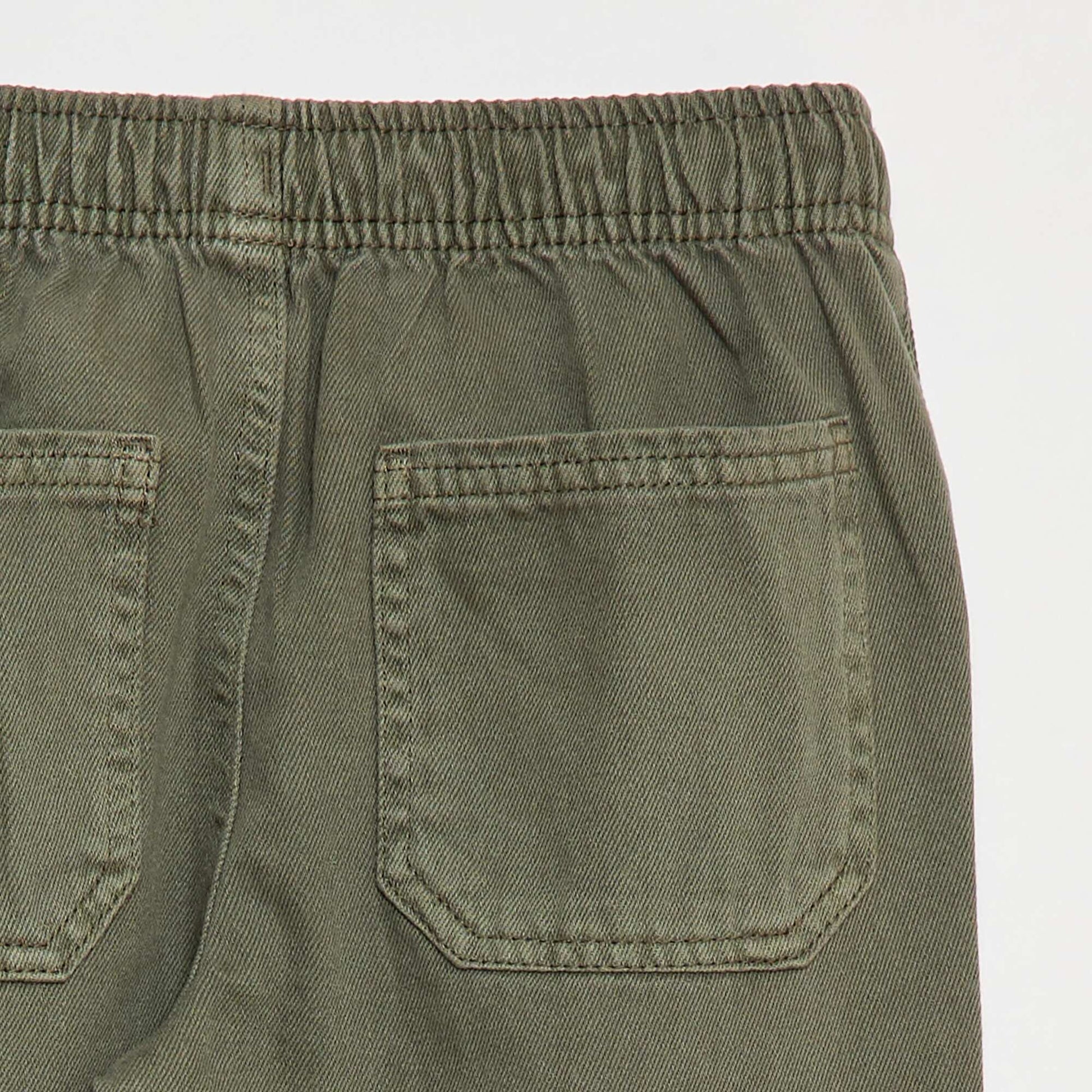 Jogpant avec taille élastiquée avec liens de serrage VERT