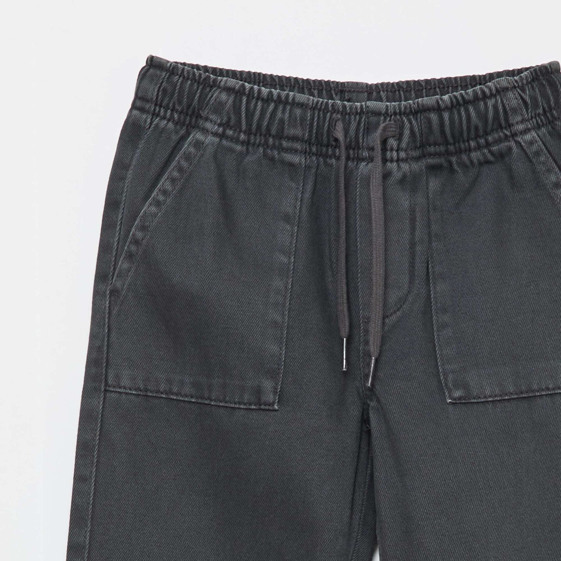 Pantalon poches rectangulaires - Coupe + ajustée NOIR