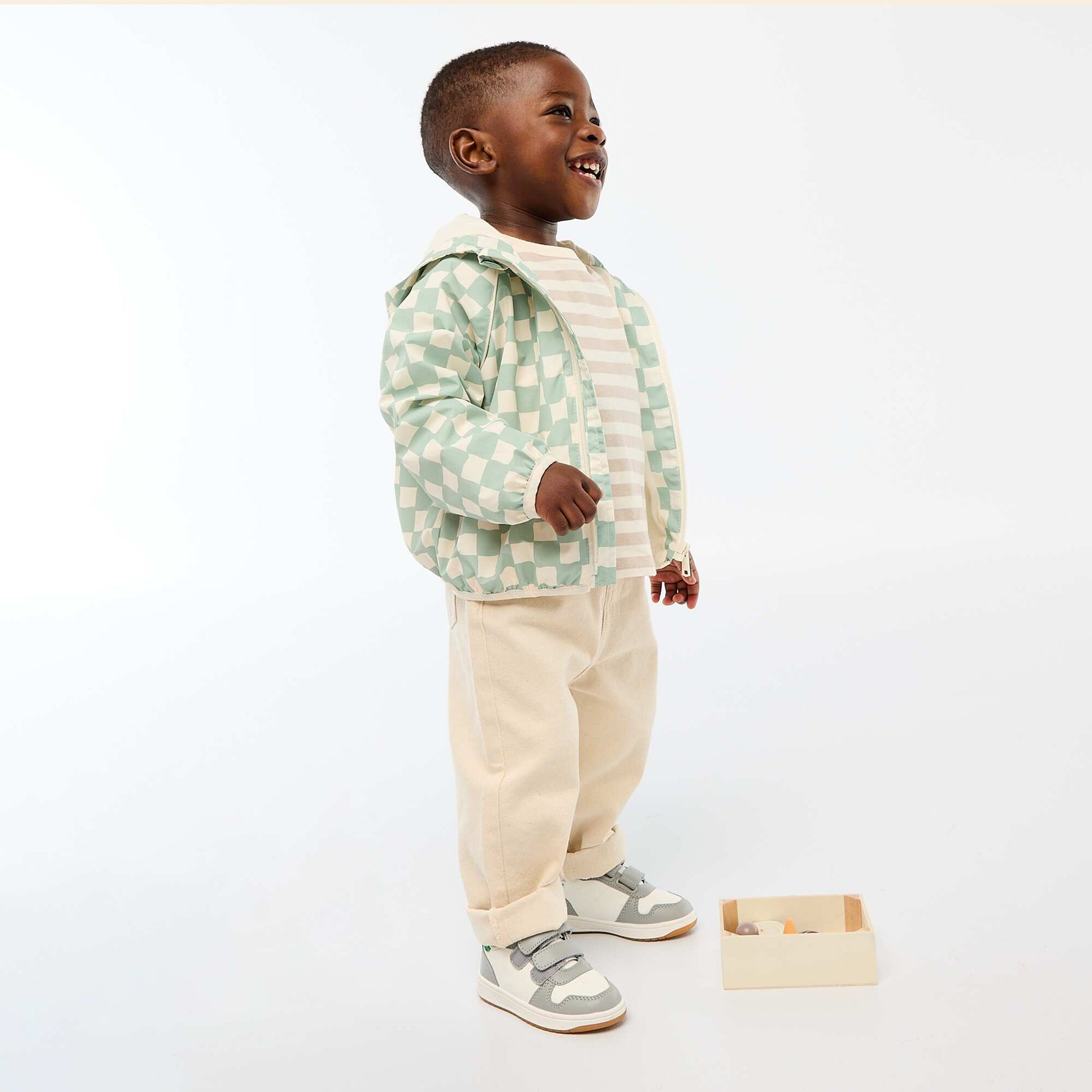 Blouson coupe vent à capuche all-over VERT