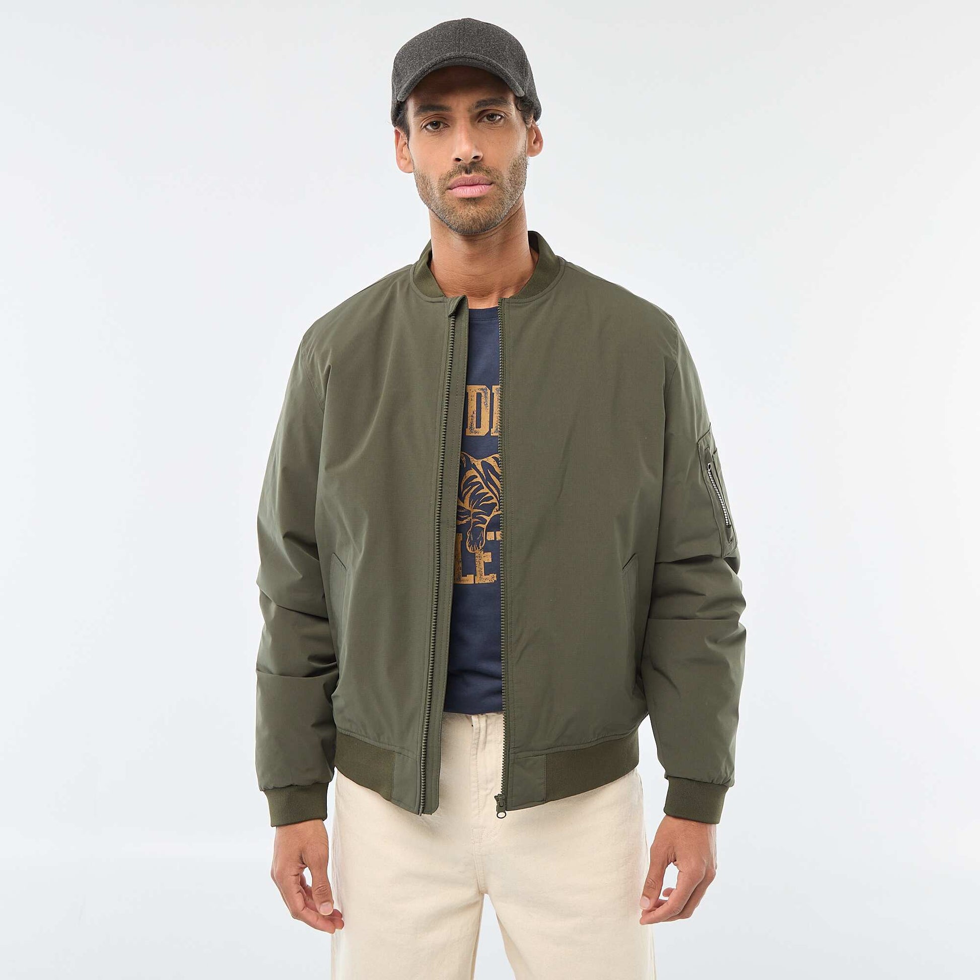 Blouson style aviateur avec poche zippée sur la manche KAKI
