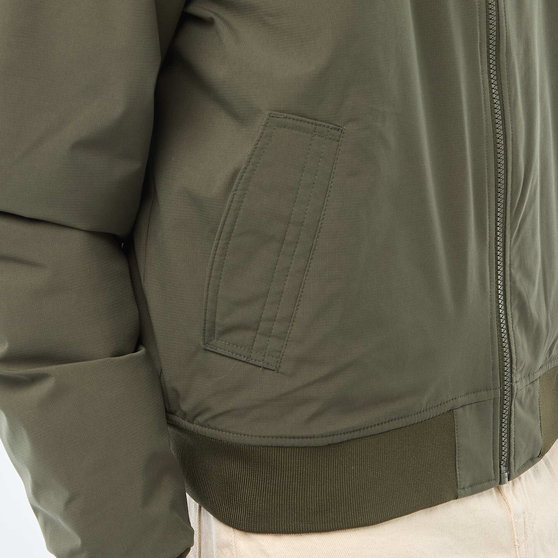 Blouson style aviateur avec poche zippée sur la manche KAKI