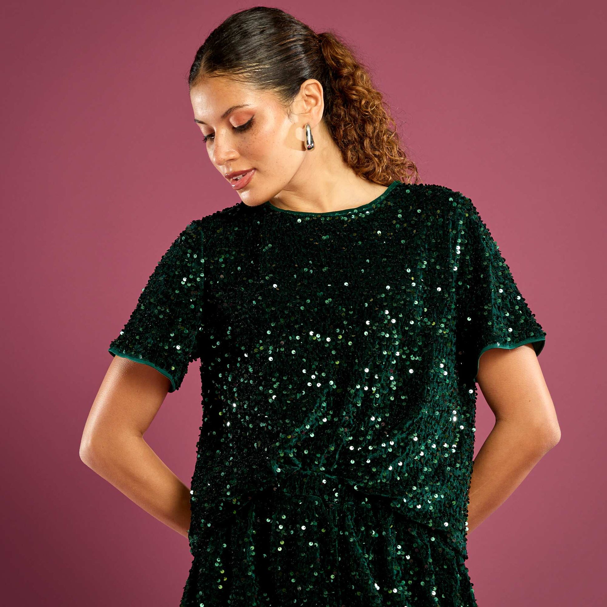 Tee-shirt court à sequins VERT