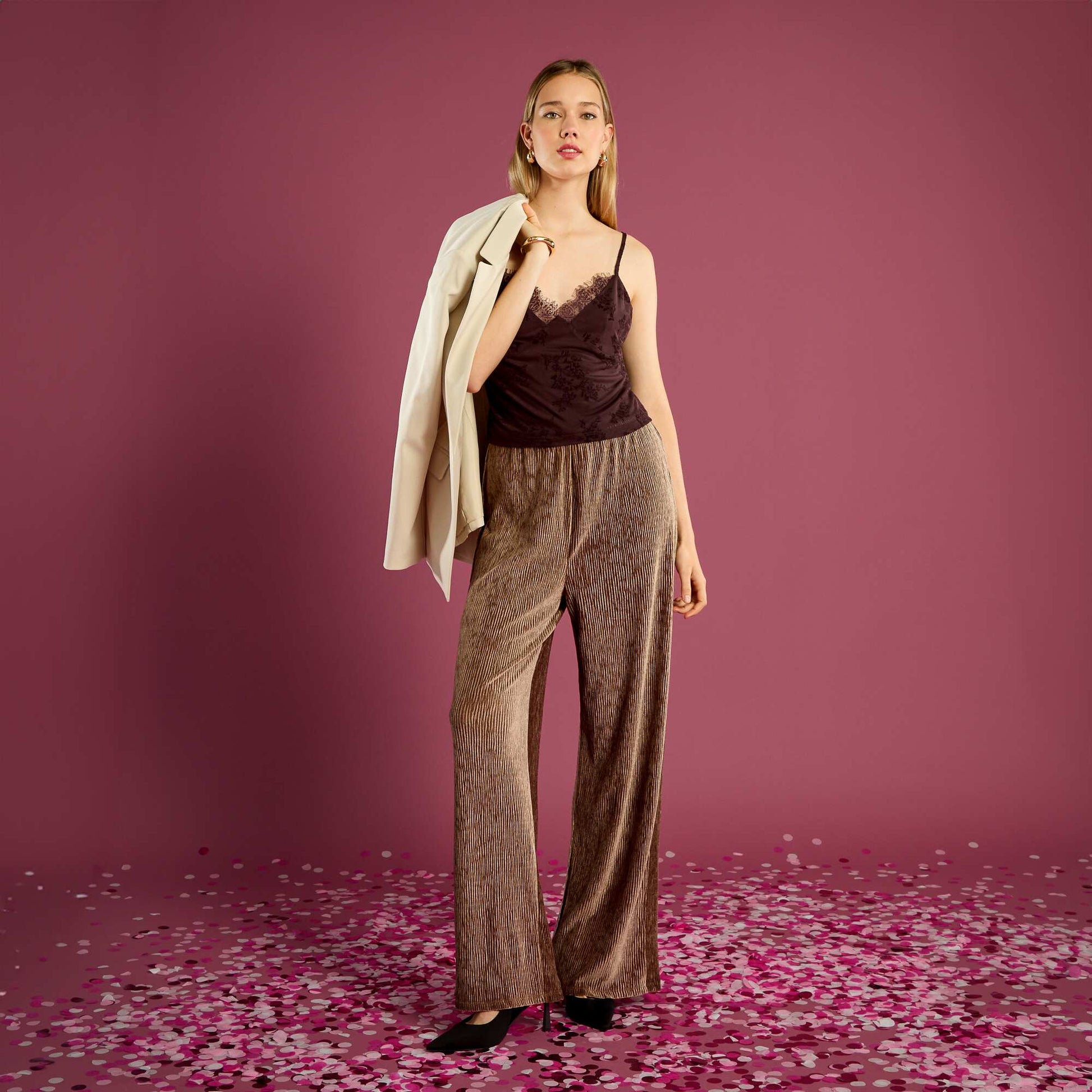 Top en tulle à motif fleuri ROUGE