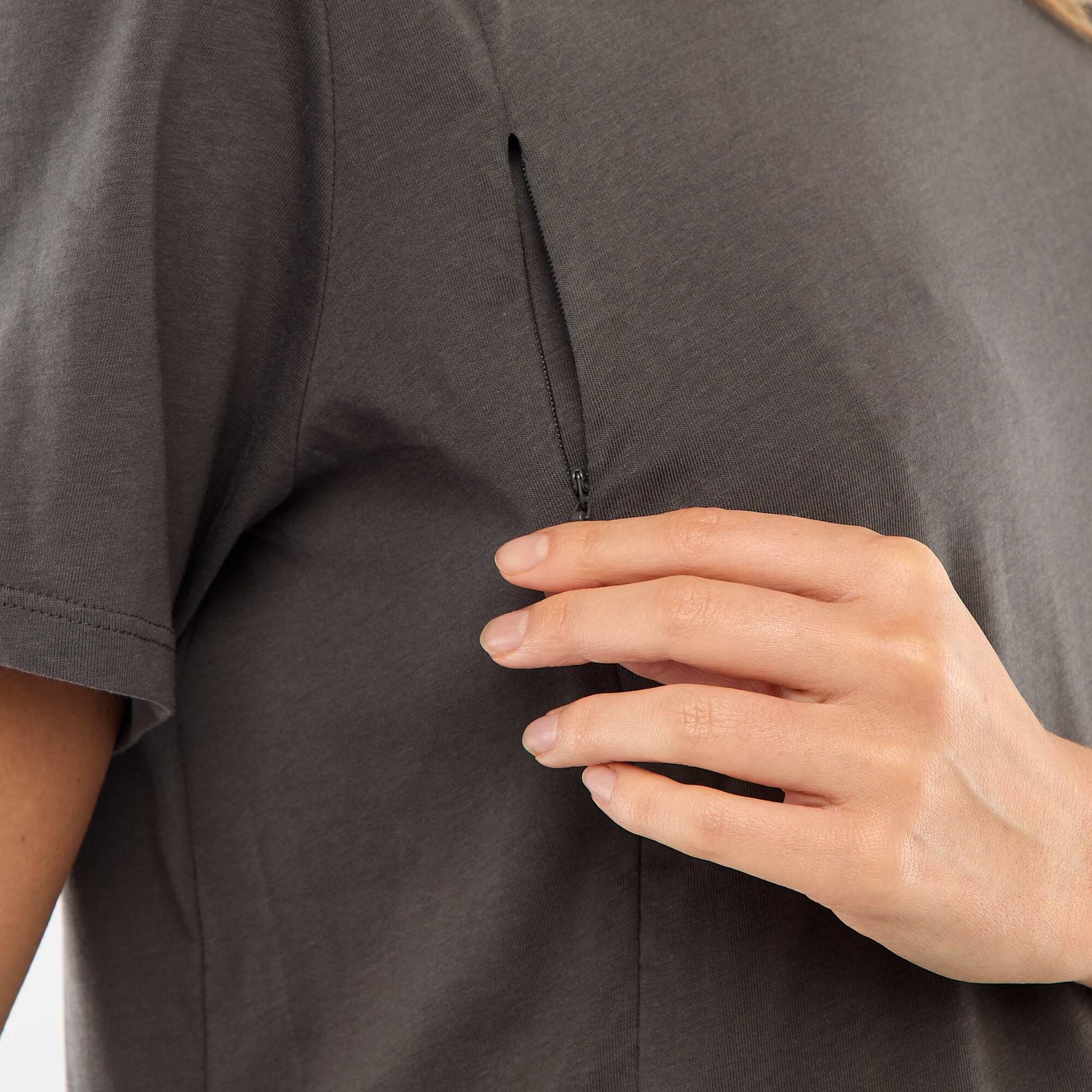 Tee-shirt basique d'allaitement manches courtes GRIS FONCé