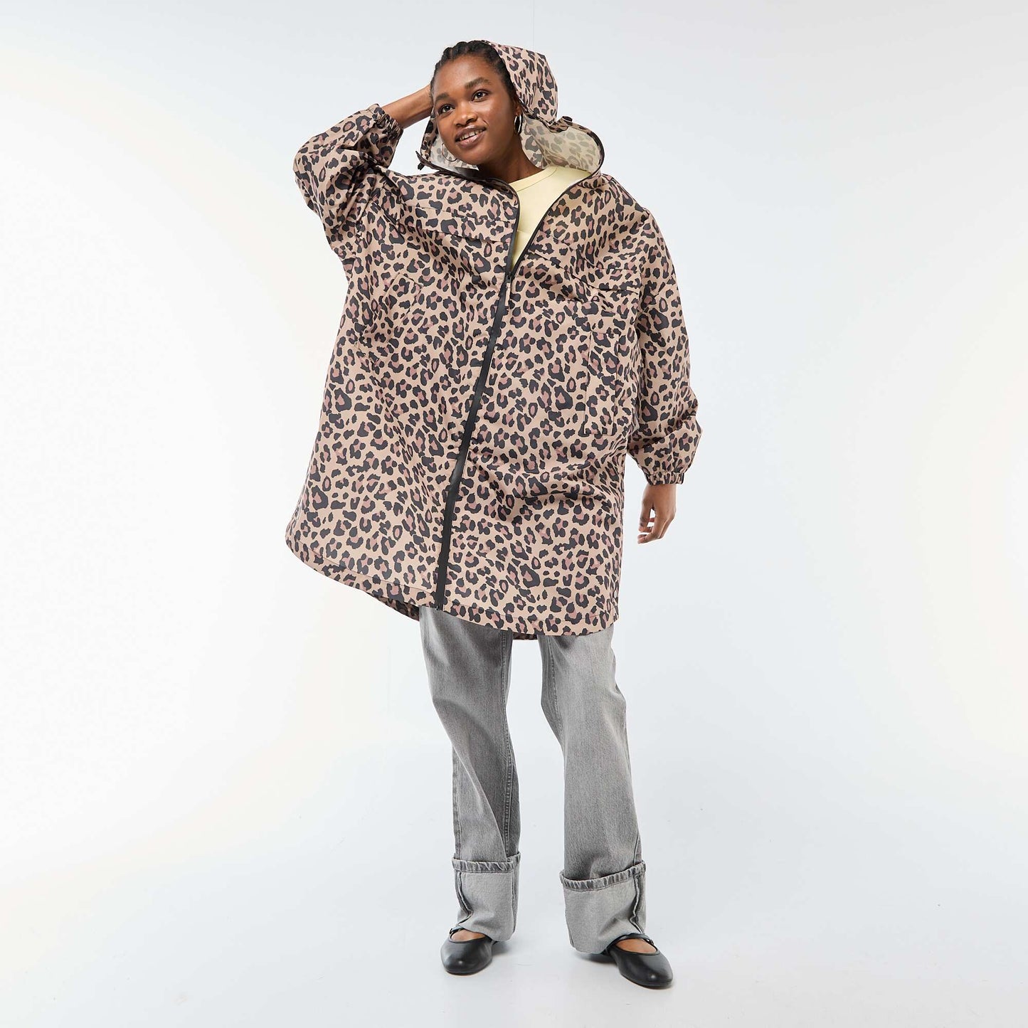 Cape de pluie déperlante avec capuche avec astuce pliage sur elle-même BEIGE