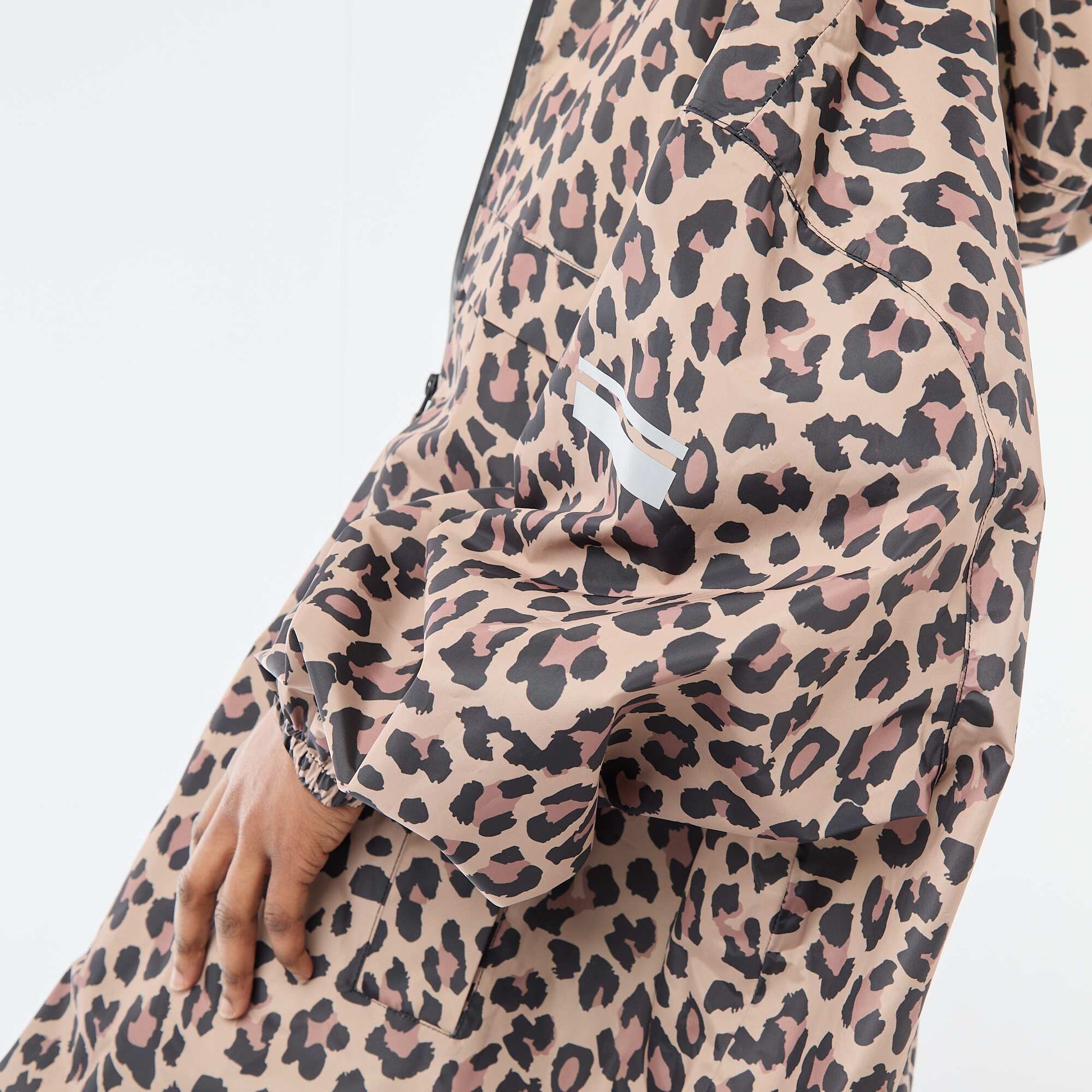 Cape de pluie déperlante avec capuche avec astuce pliage sur elle-même BEIGE