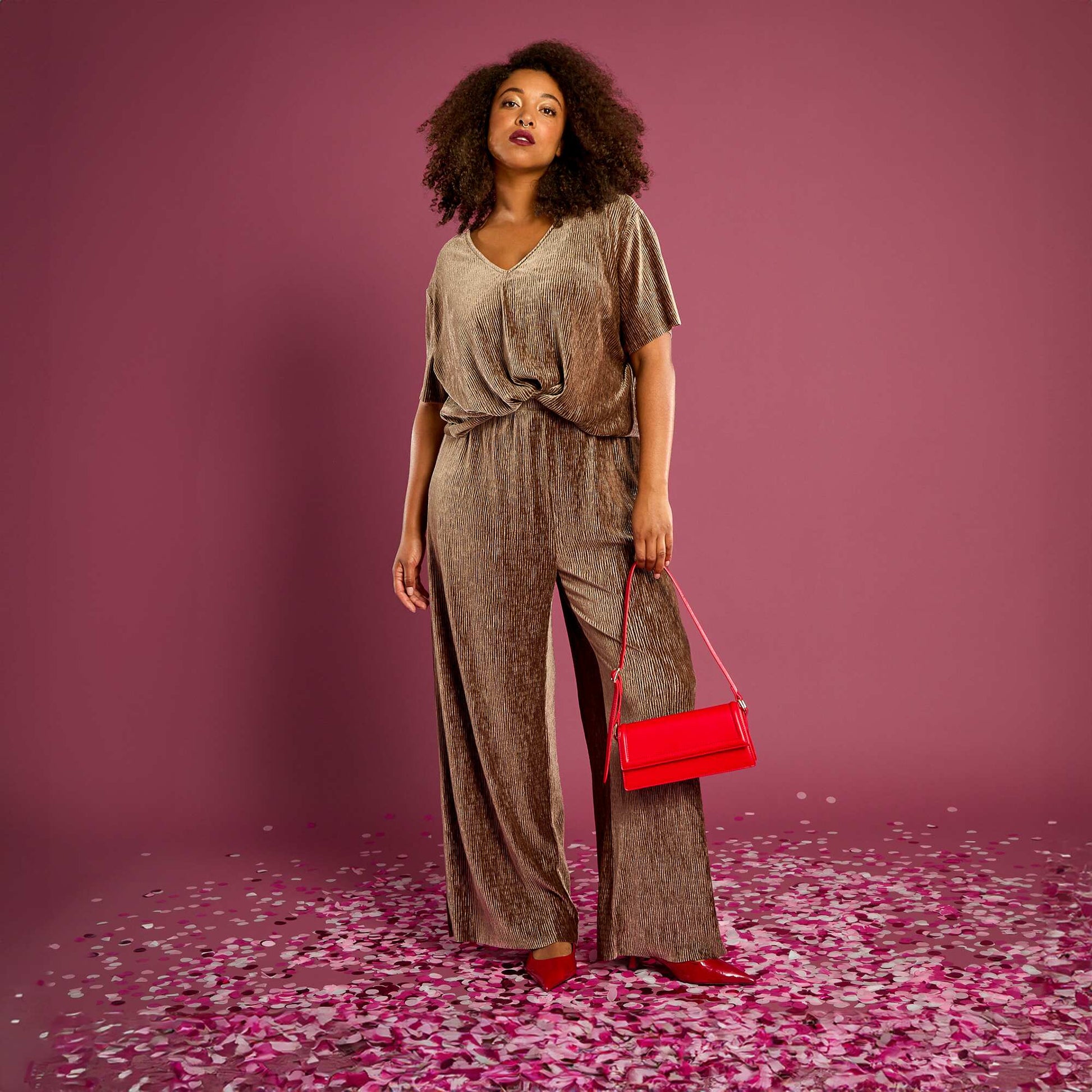 Pantalon large en velours côtelé uni MARRON