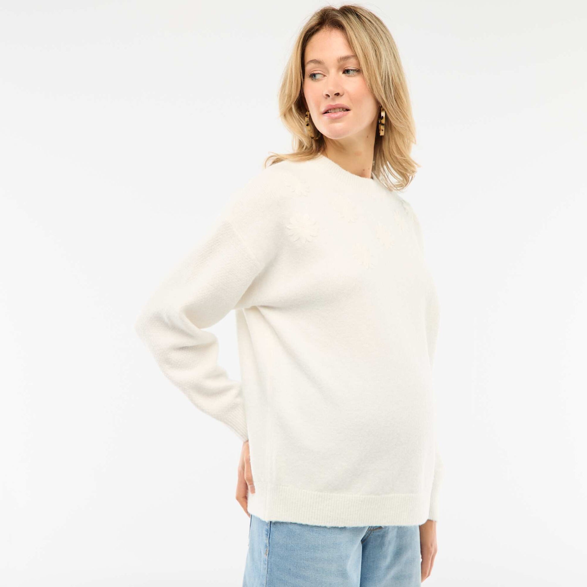 Pull grossesse chaud brodé à fleurs BLANC