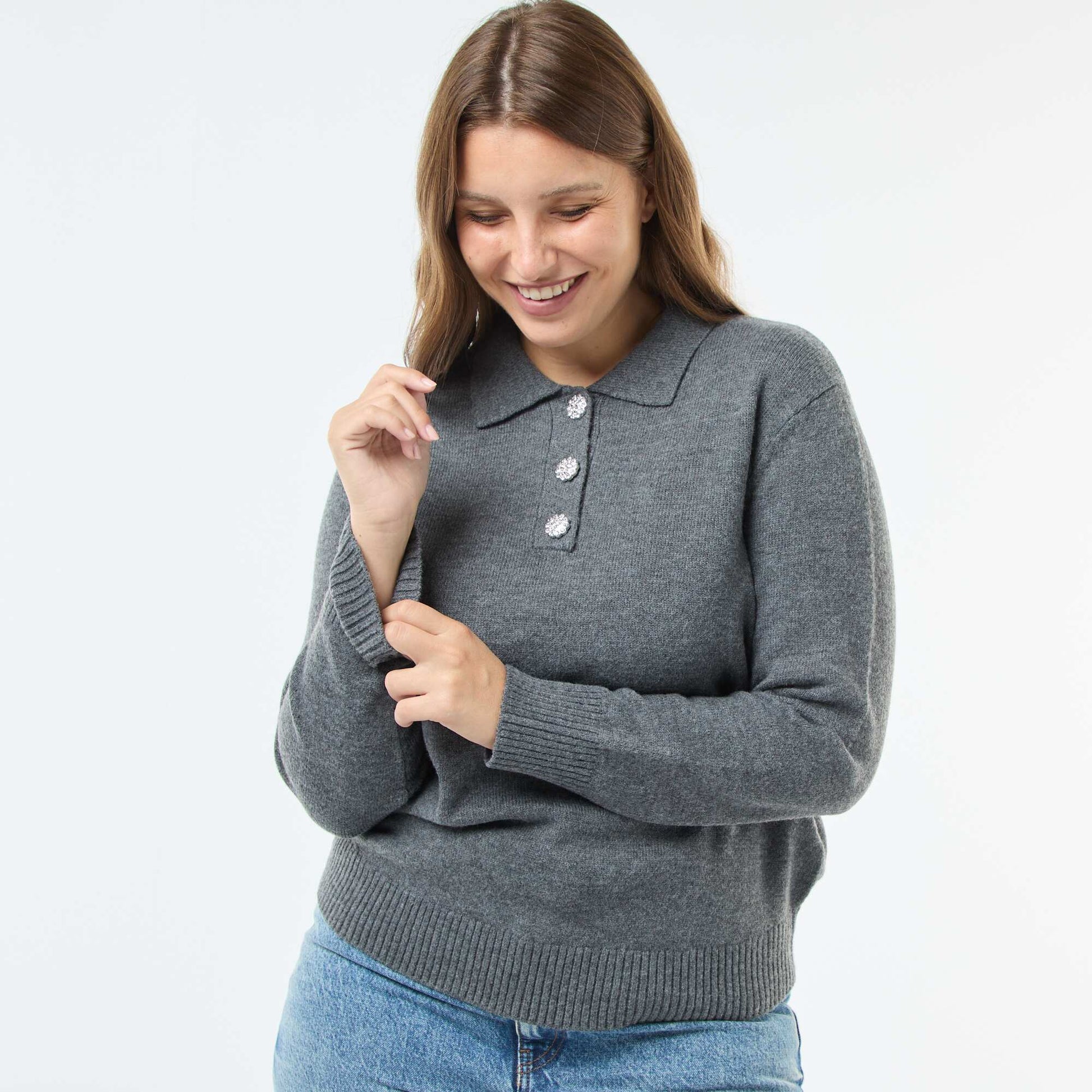 Pull col polo avec boutons bijoux GRIS