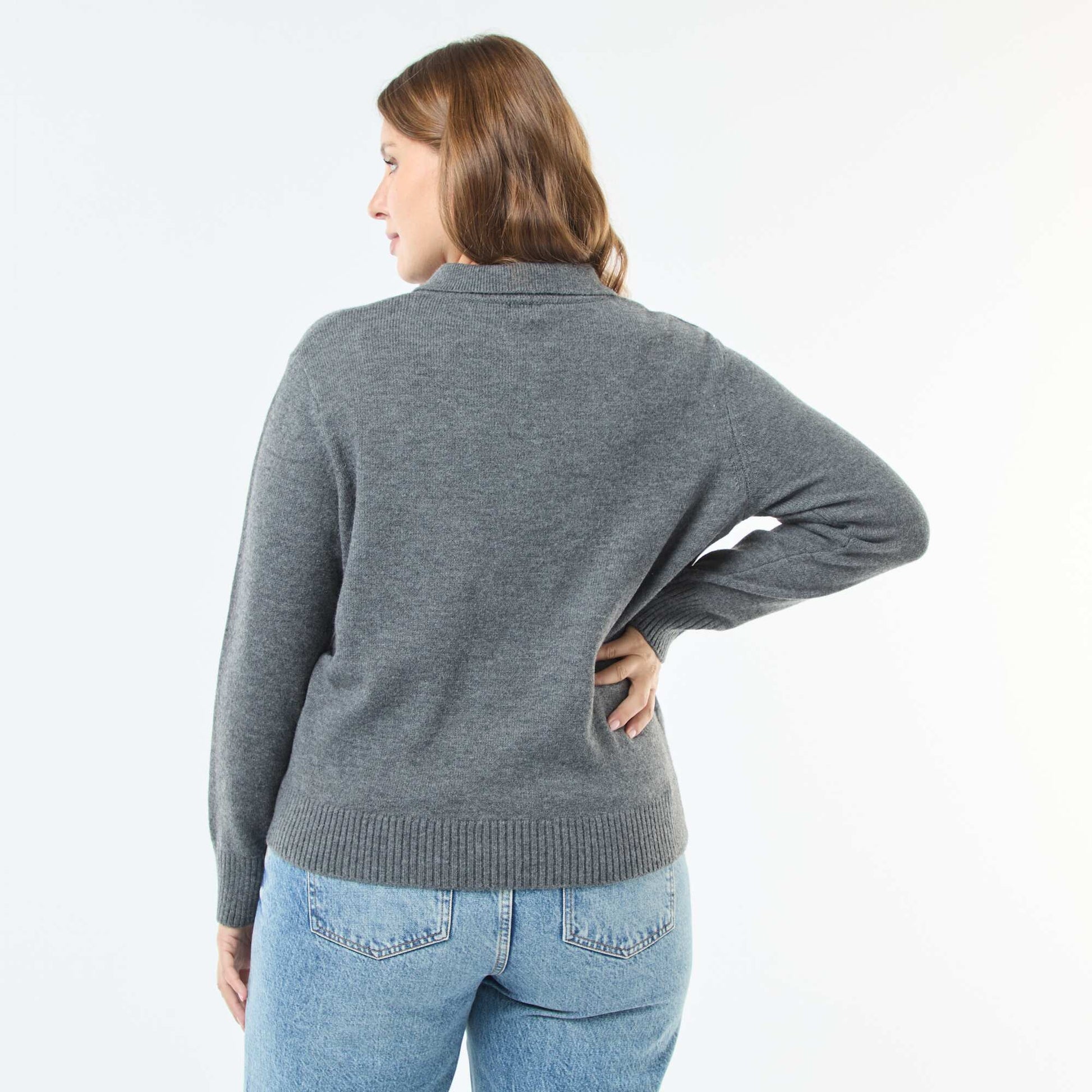 Pull col polo avec boutons bijoux GRIS