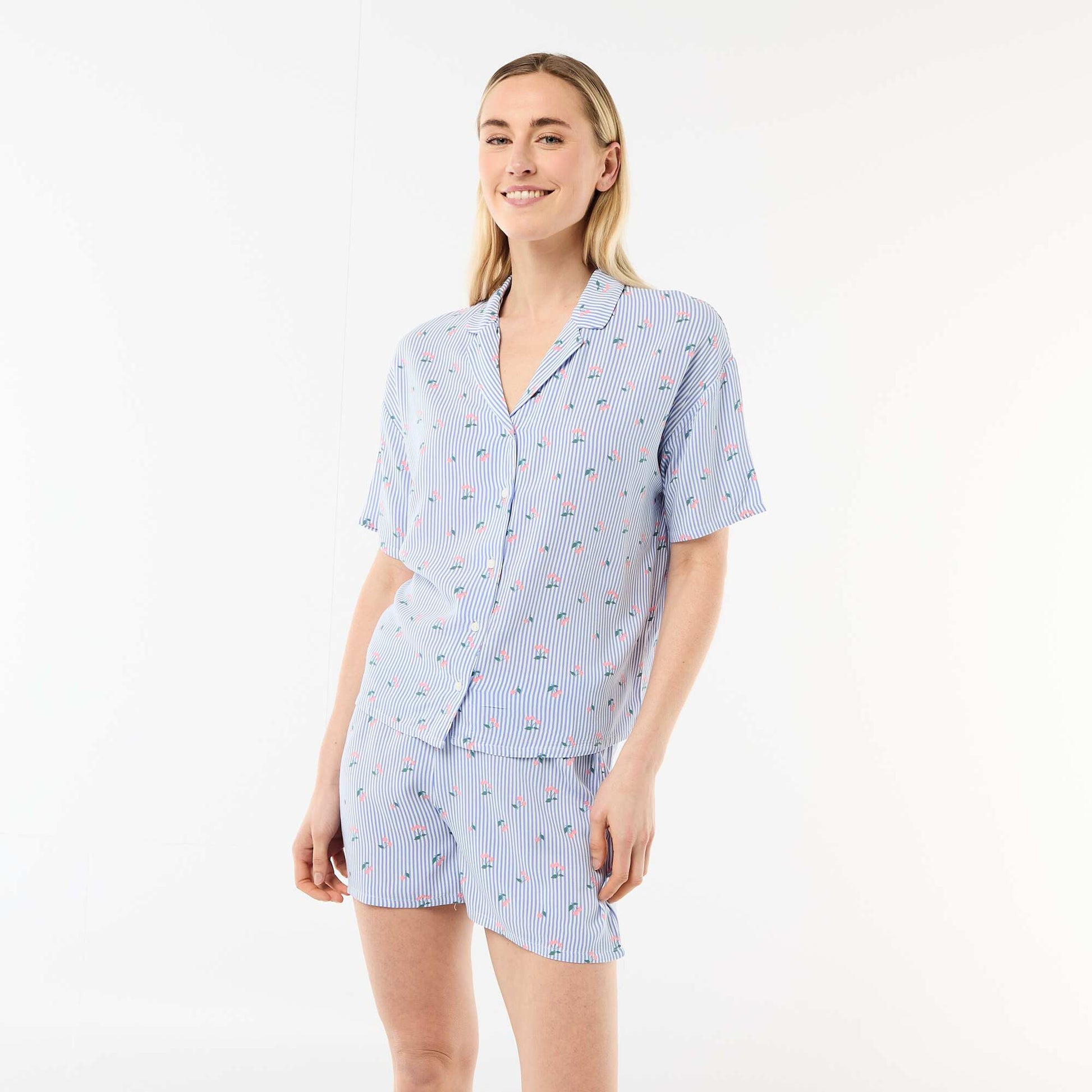 Ensemble de pyjama all-over rayé haut + short BLEU