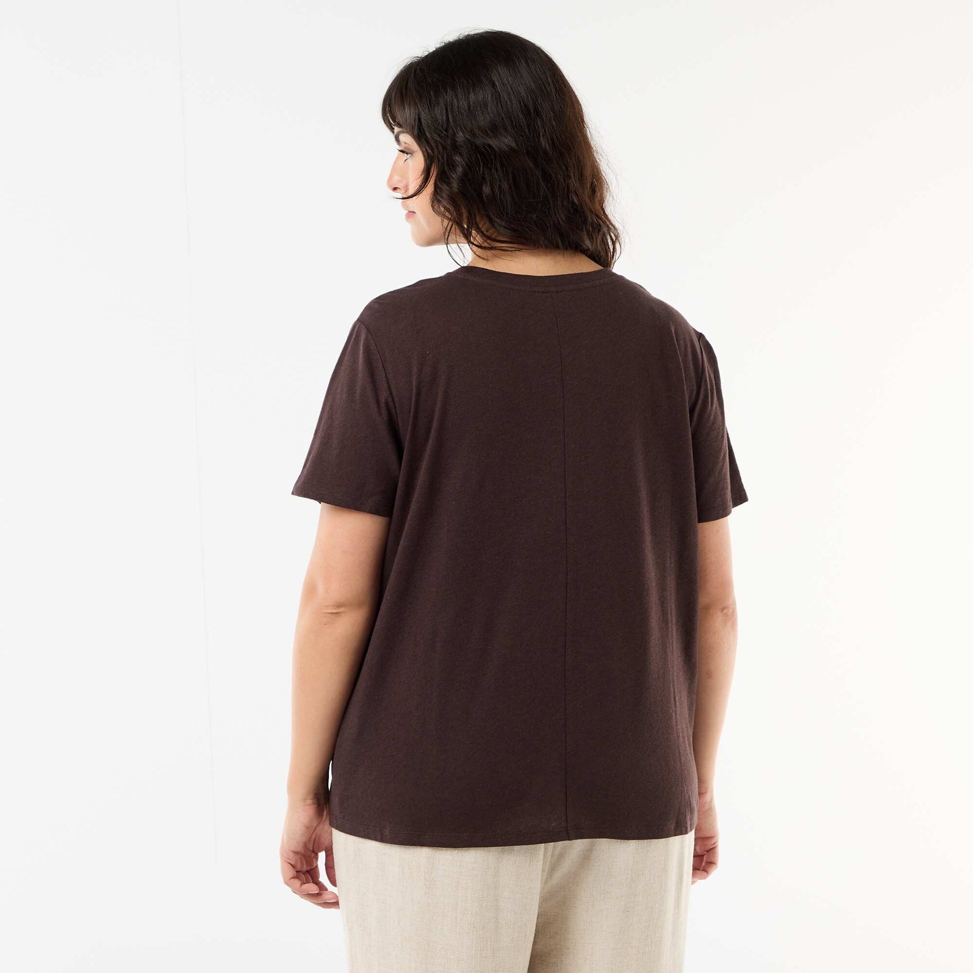T-shirt basique col V et manches courtes MARRON