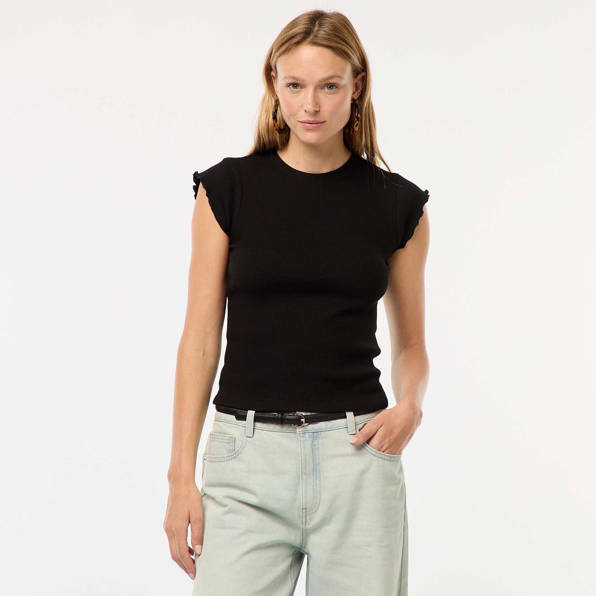 Tee-shirt côtelé avec manches volantées NOIR