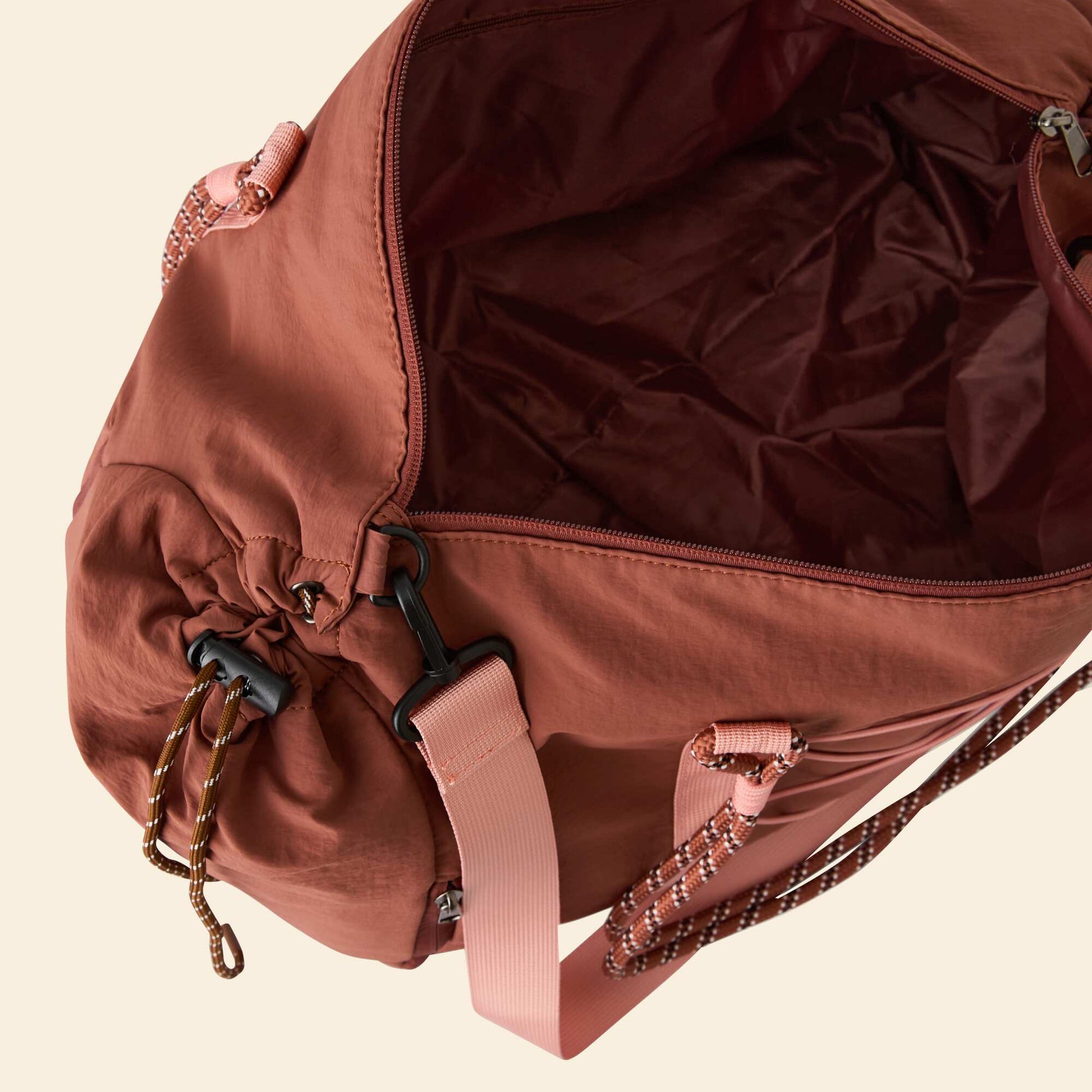 Sac de sport avec poches extérieures et rangement chaussures MARRON