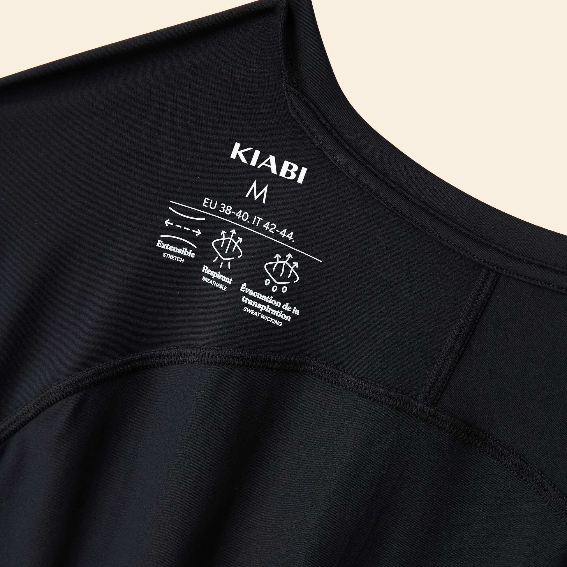 Tee-shirt de sport avec détail réfléchissant NOIR