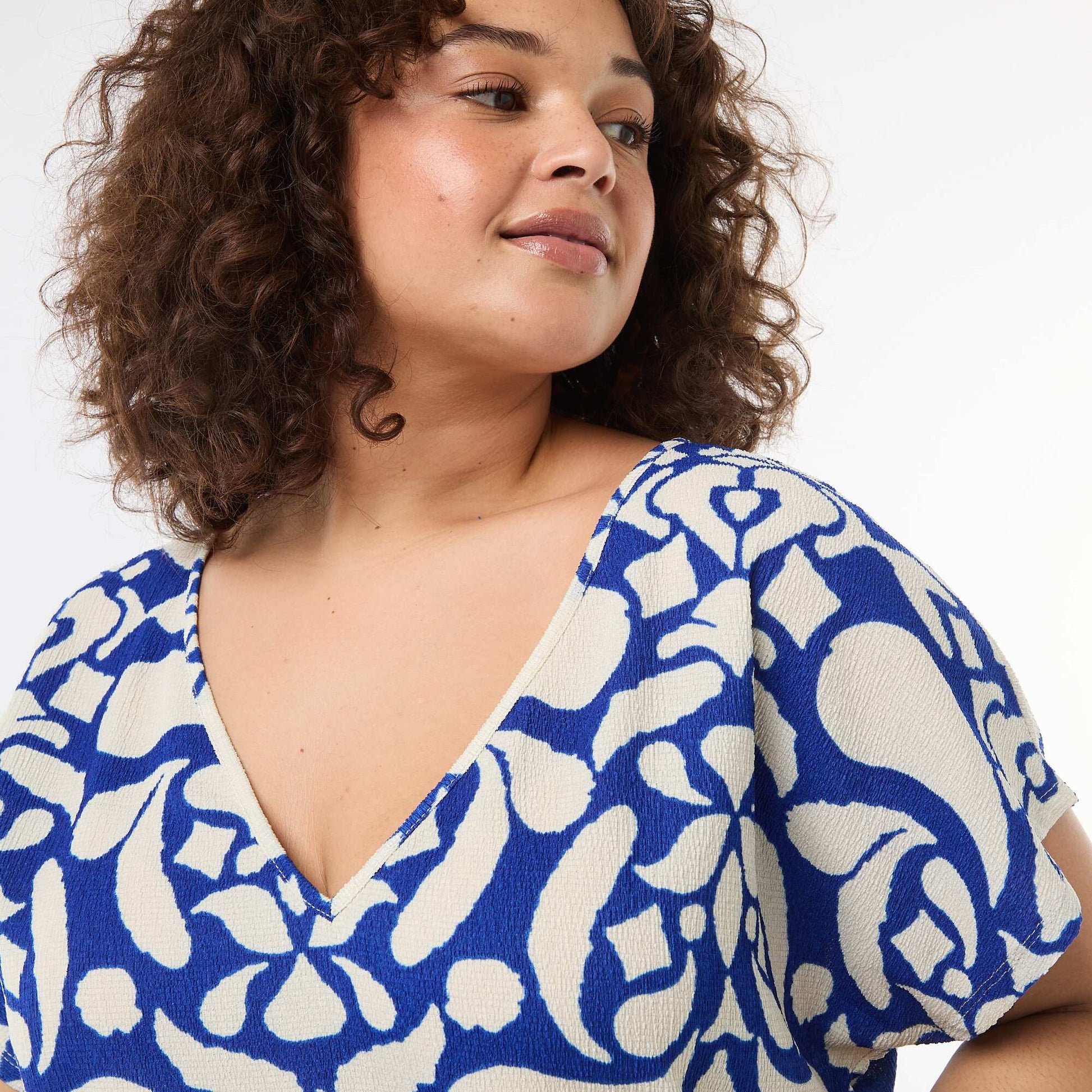 Blouse en matière gaufrée à manches courtes BLEU