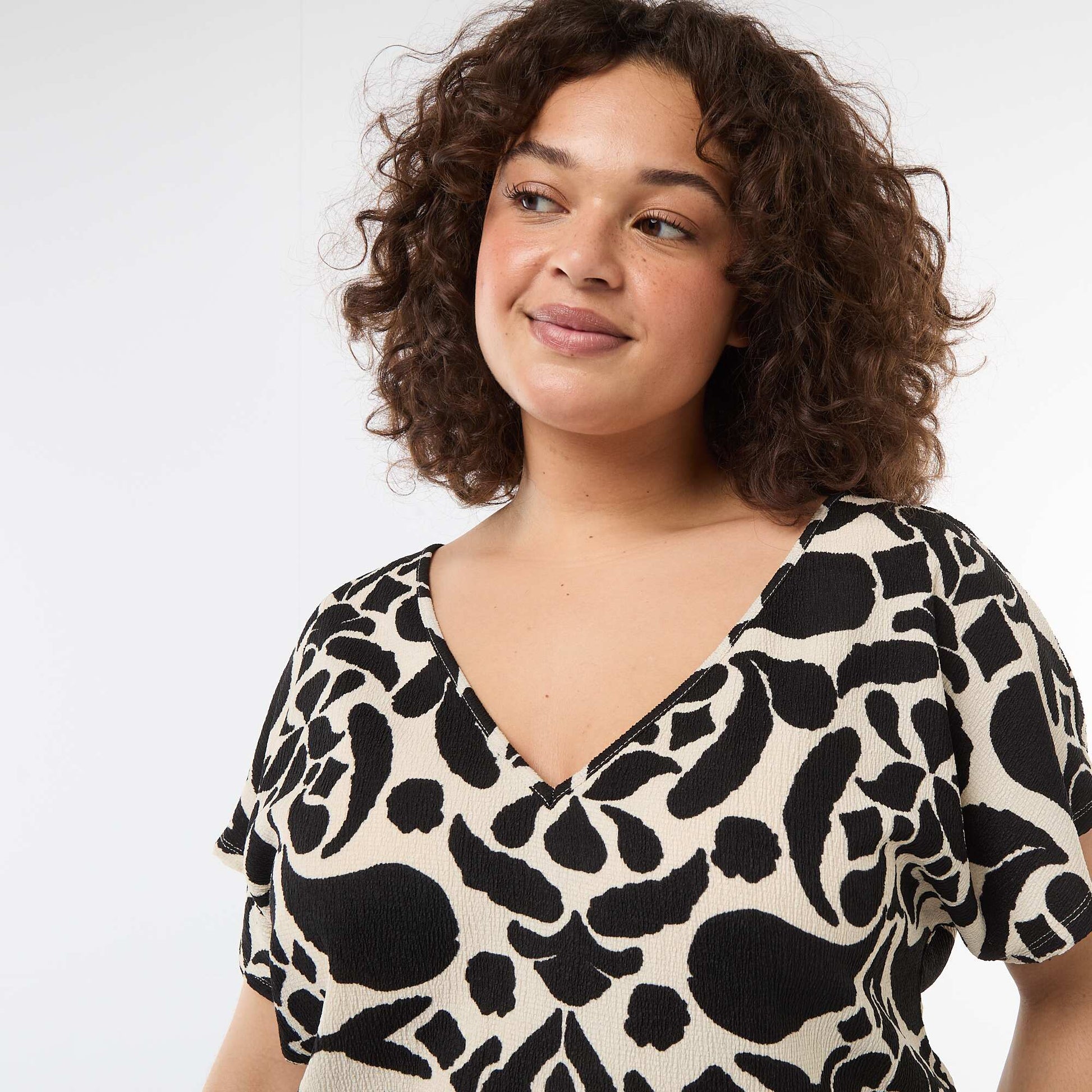 Blouse en matière gaufrée à manches courtes NOIR