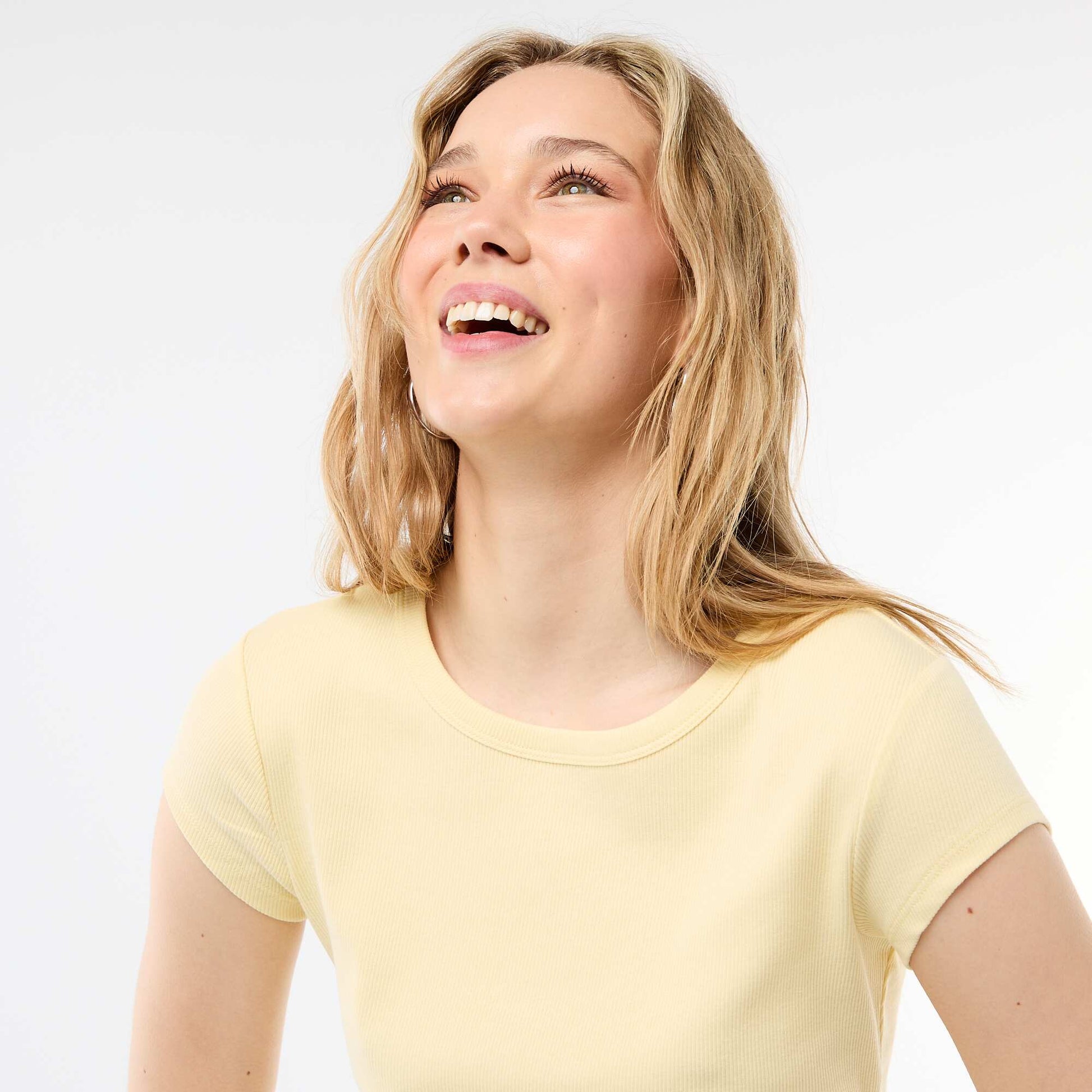 T-shirt en jersey manches courtes côtelé JAUNE