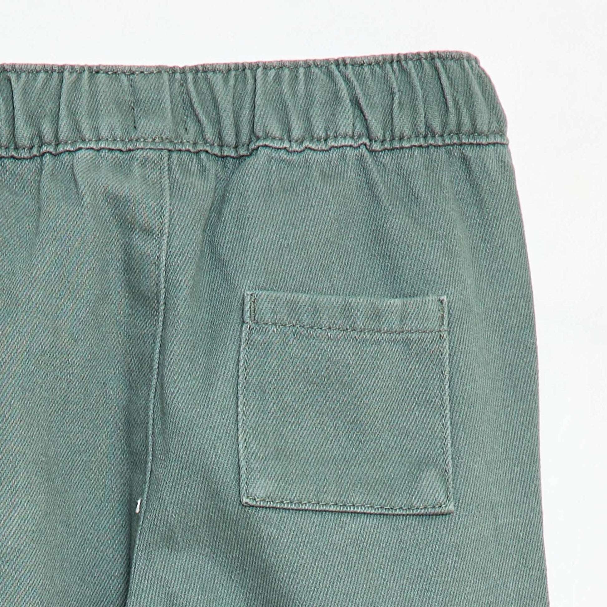 Pantalon uni coupe relax fit VERT