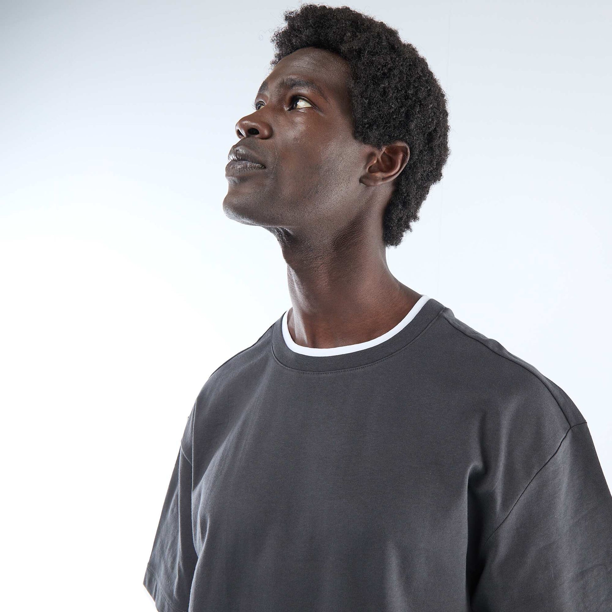 T-shirt effet 2-en-1 à manches courtes NOIR