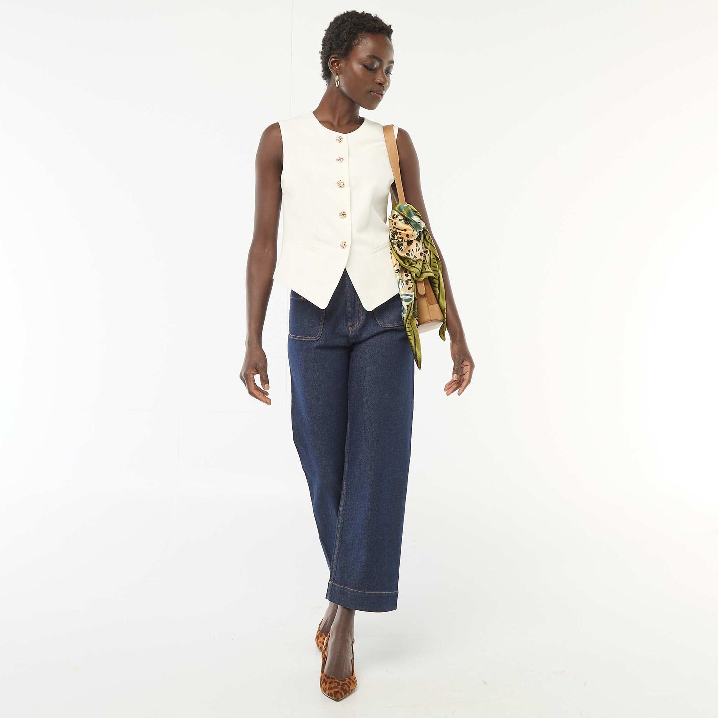 Veste de tailleur avec boutons dorés BLANC