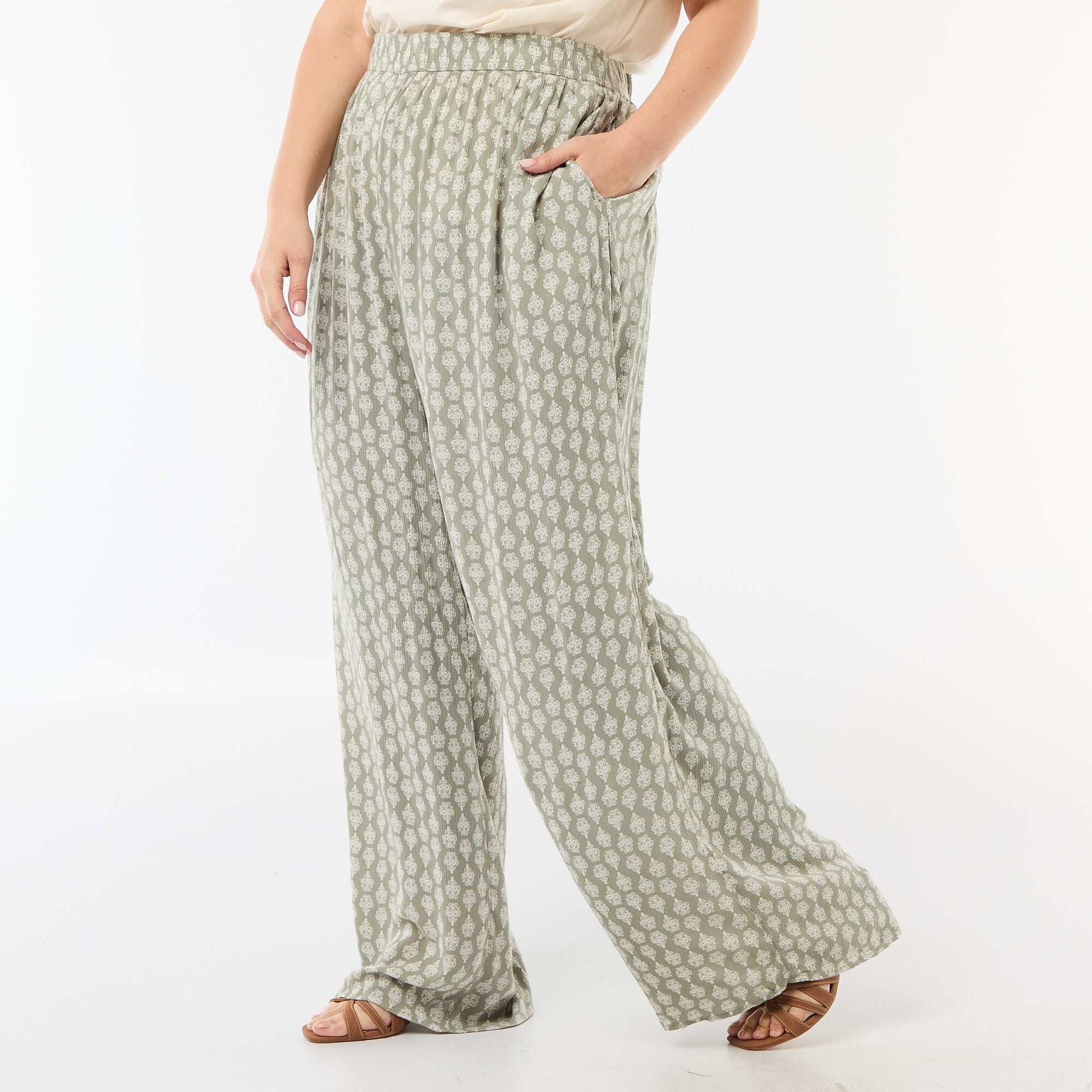 Pantalon large en maille crêpée VERT