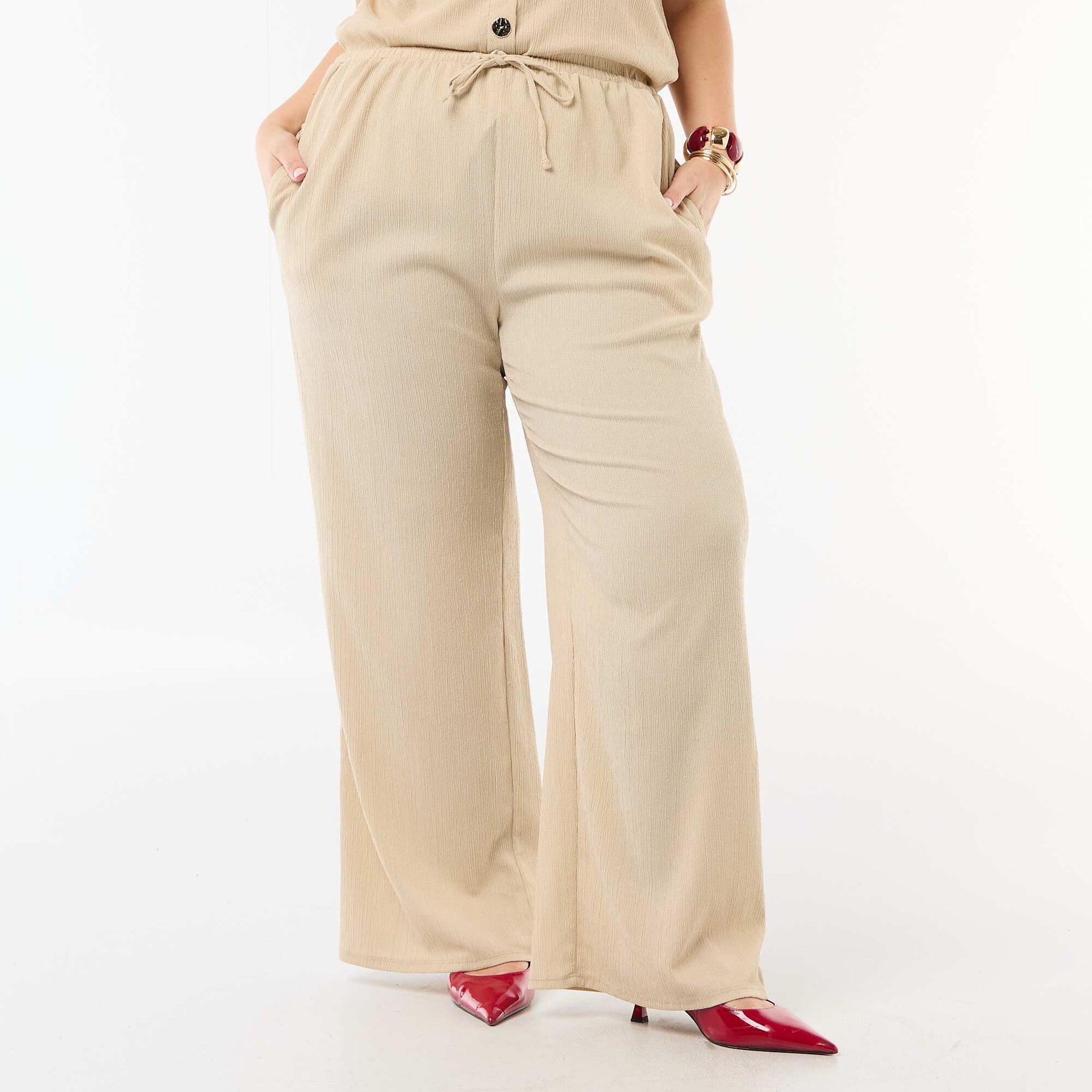 Pantalon large en maille crêpée BEIGE