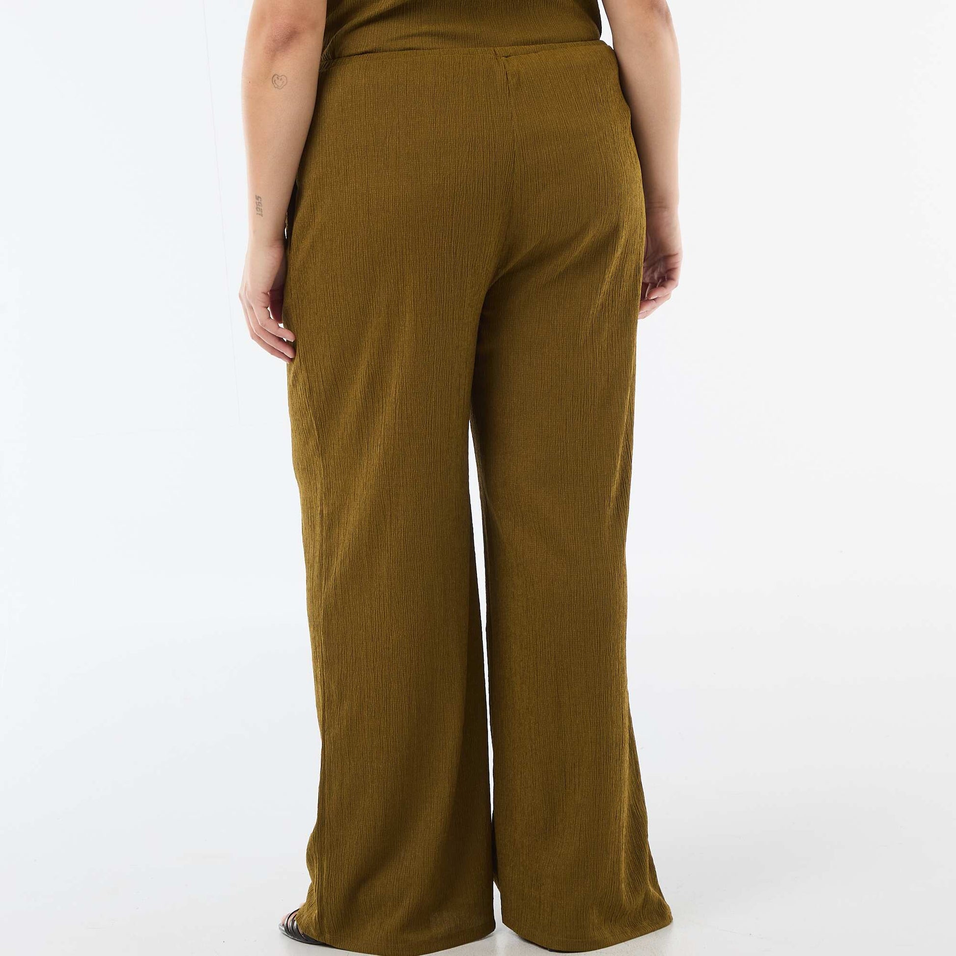 Pantalon large en maille crêpée VERT