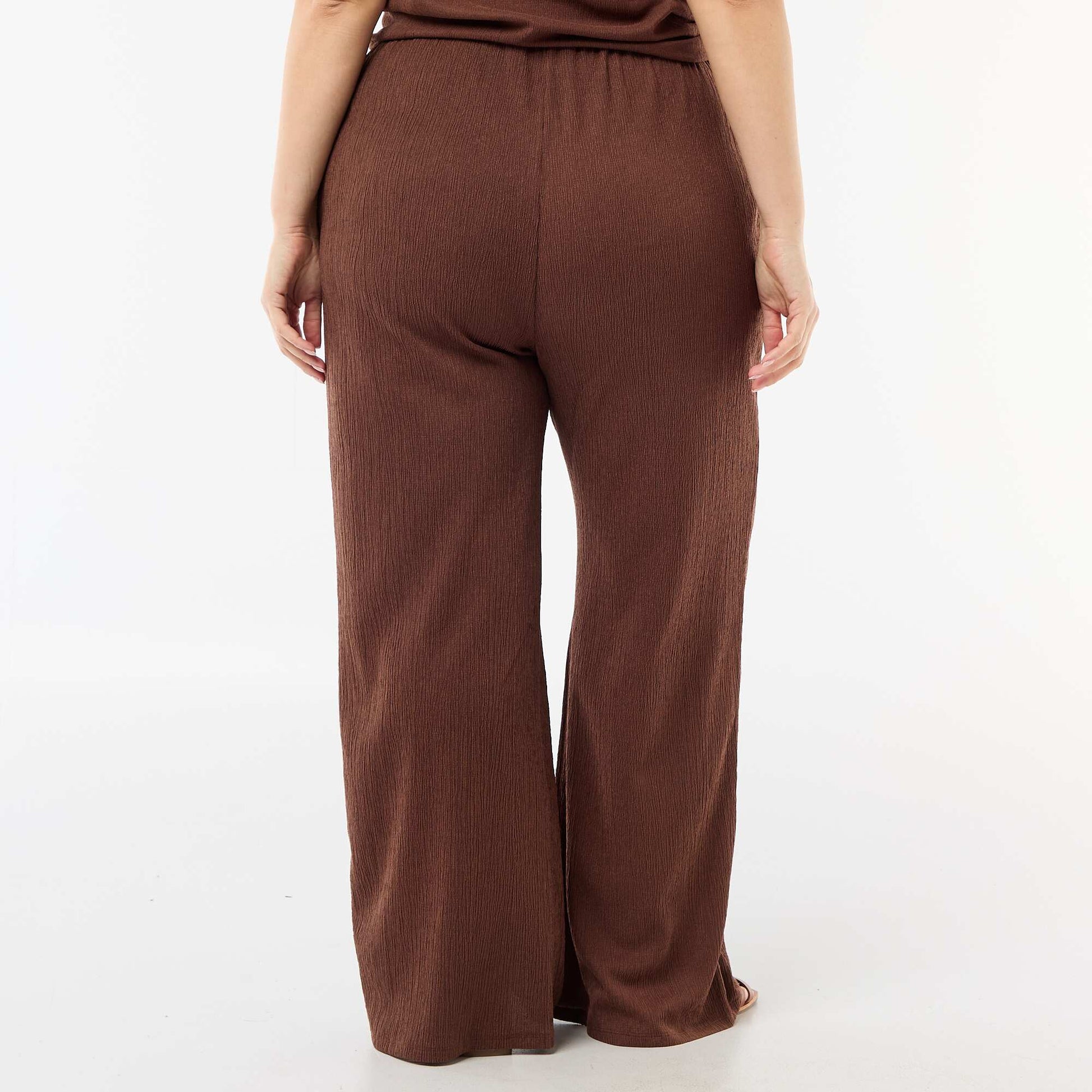 Pantalon large en maille crêpée MARRON