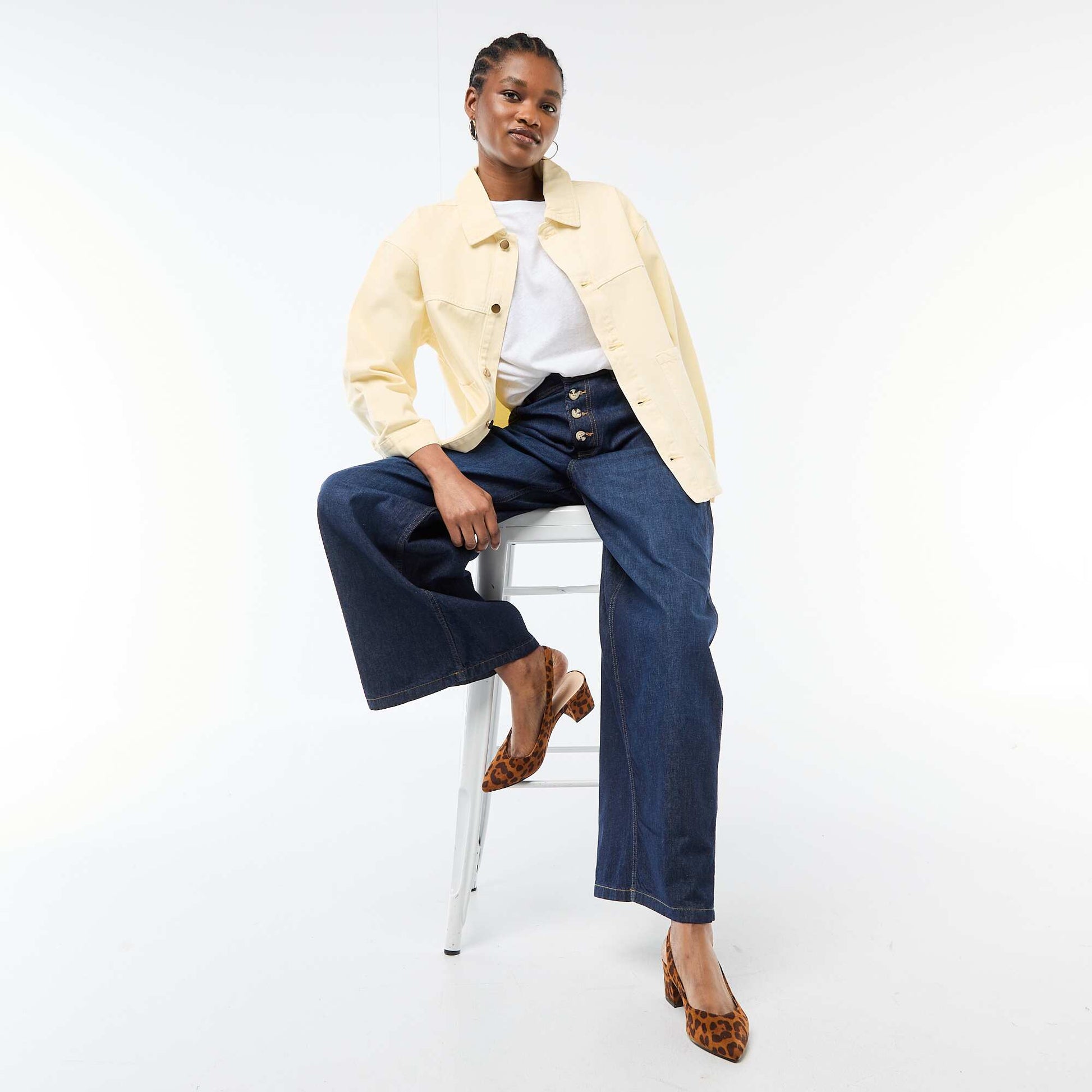 Veste denim courte avec 2 poches plaquées JAUNE