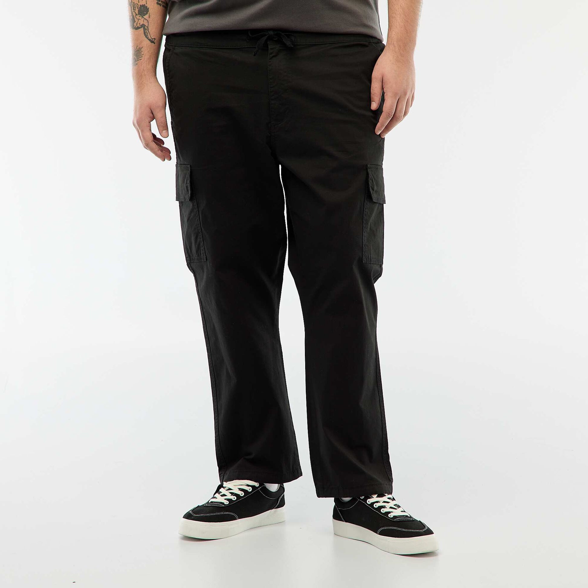 Pantalon multipoches coupe droite / regular fit NOIR