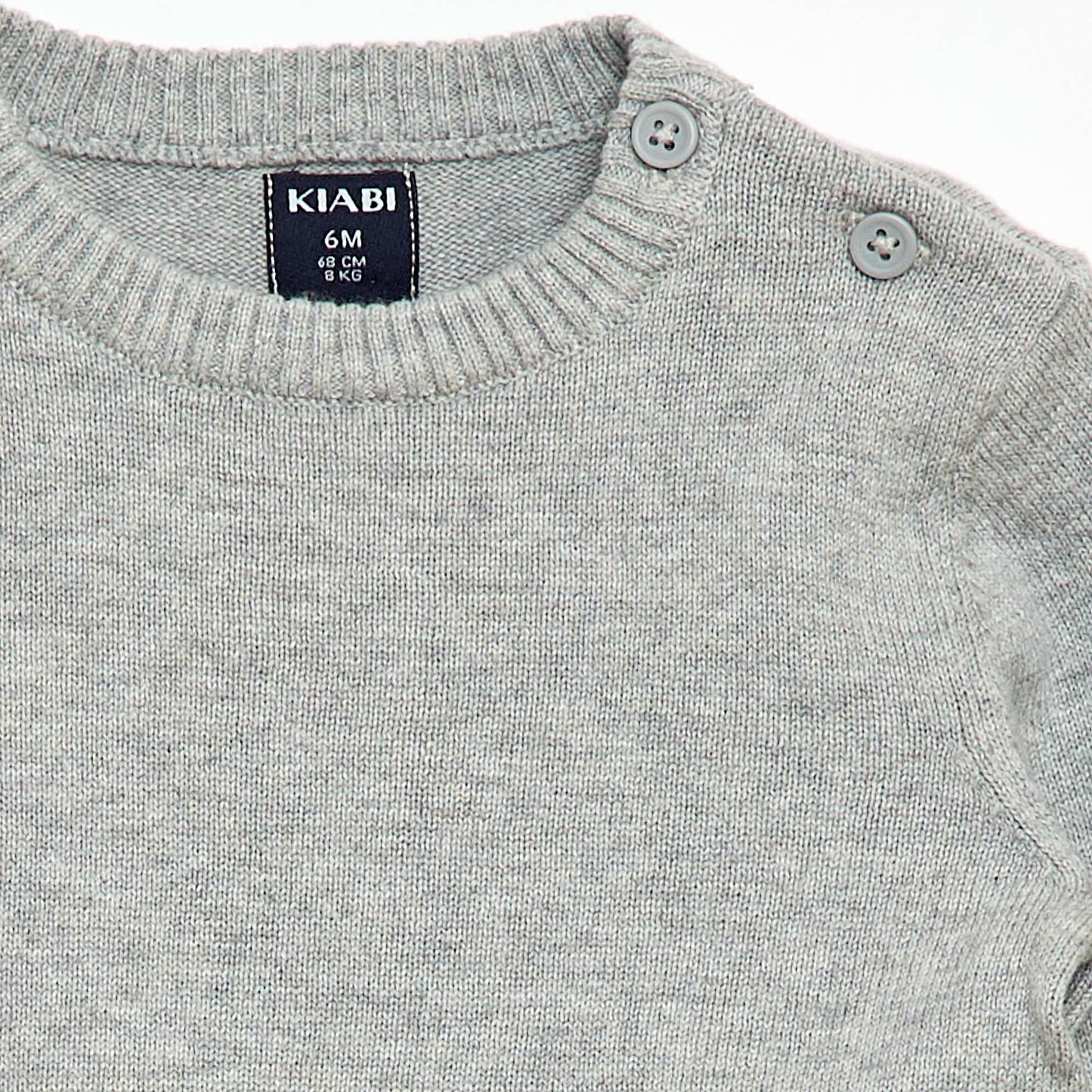 Pull fine jauge encolure boutonnée GRIS