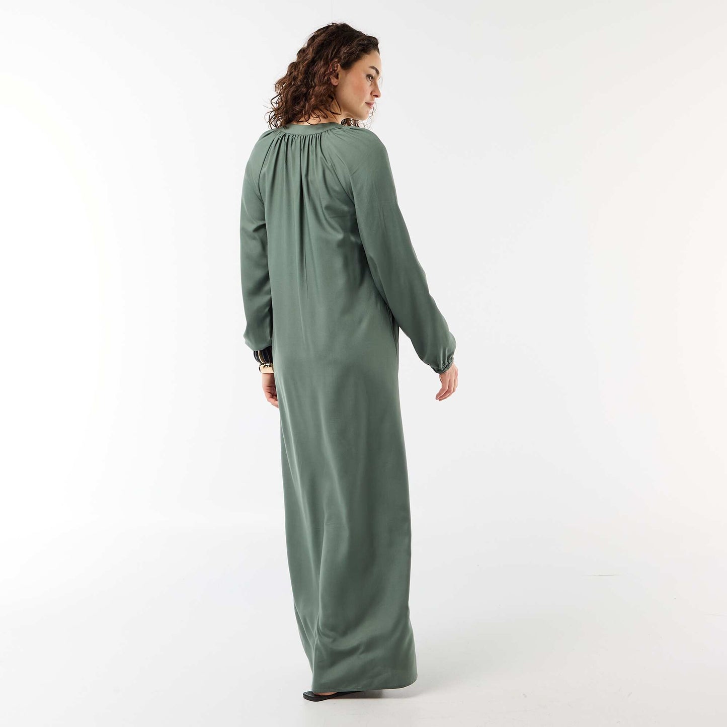 Robe longue à manches longues et col tunisien VERT