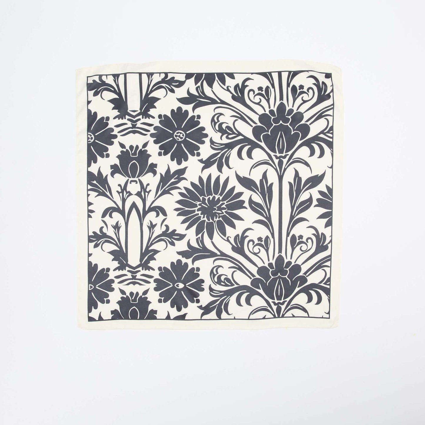 Foulard en satin fantaisie (65x65 cm) NOIR