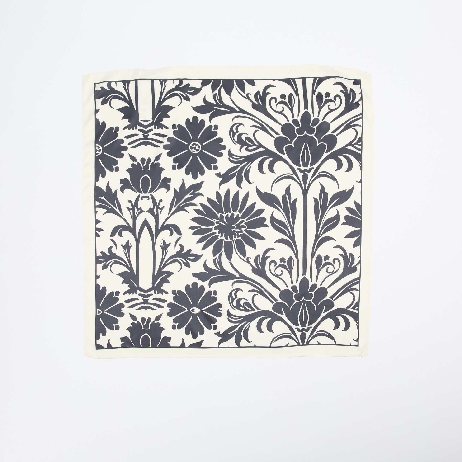 Foulard en satin fantaisie (65x65 cm) NOIR