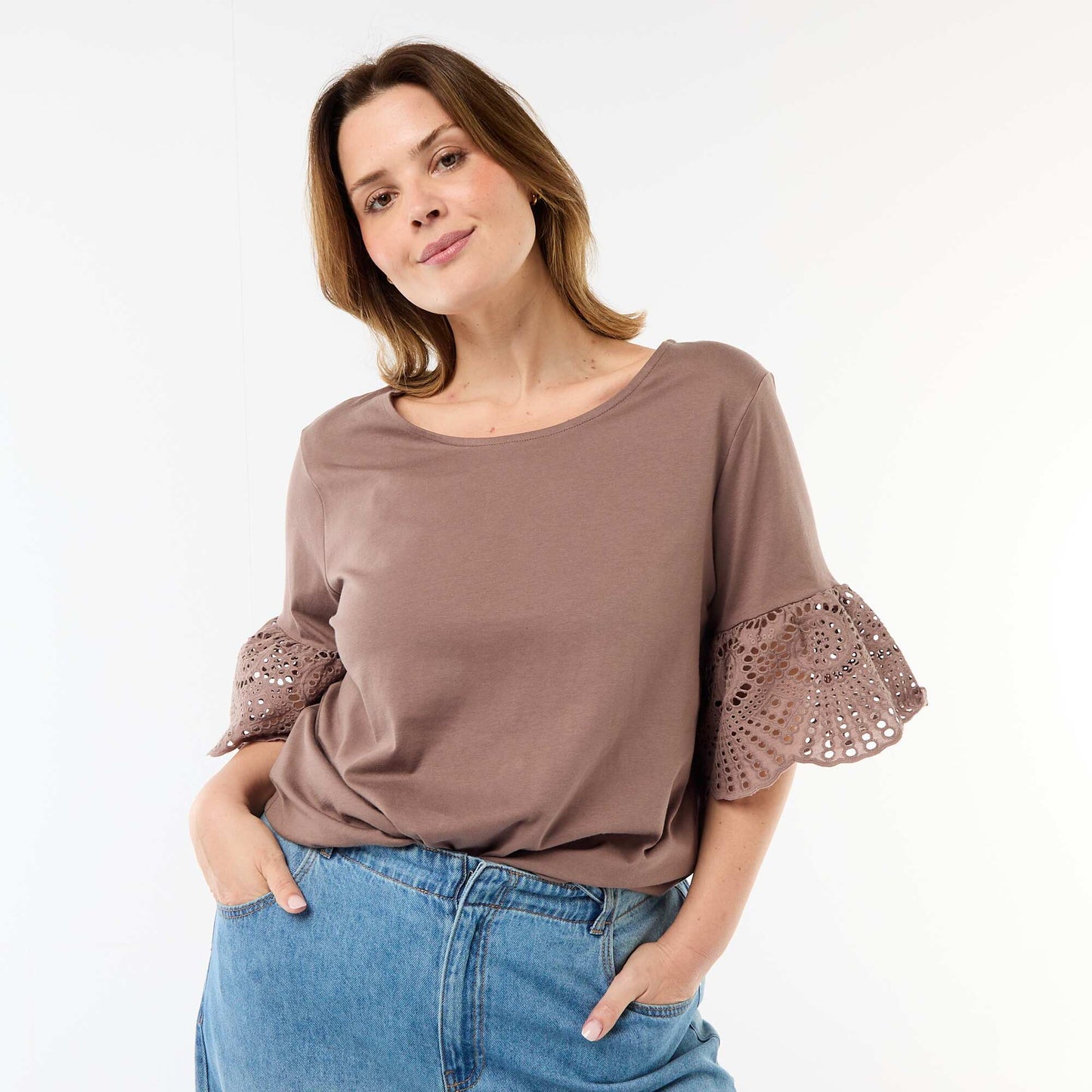 T-shirt à manches courte en macramé MARRON