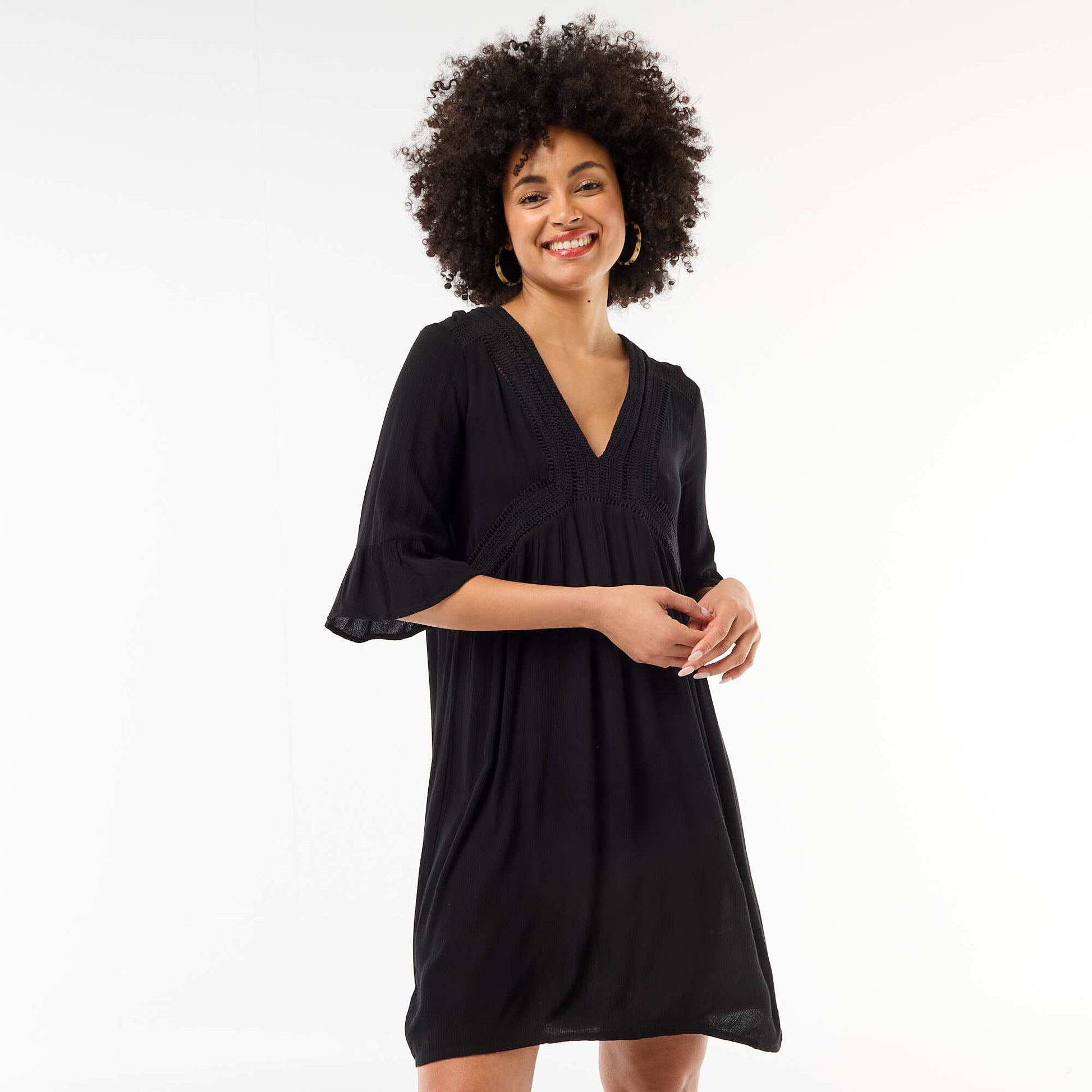 Robe de plage en maille crêpe et macramé NOIR