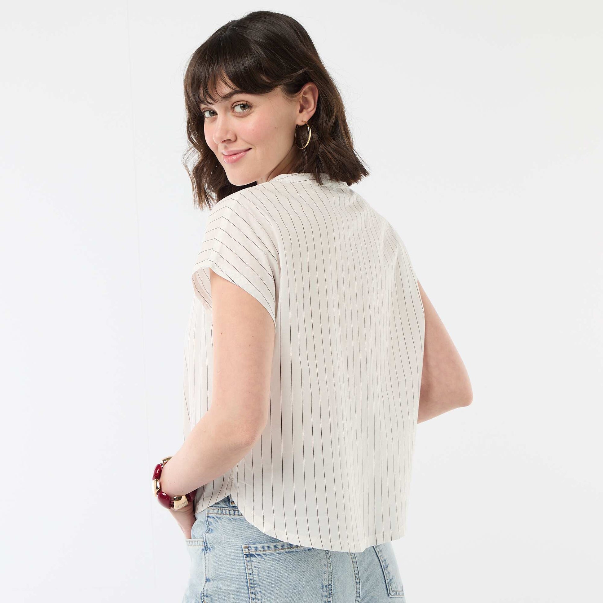 Blouse à manches courtes et col V BLANC