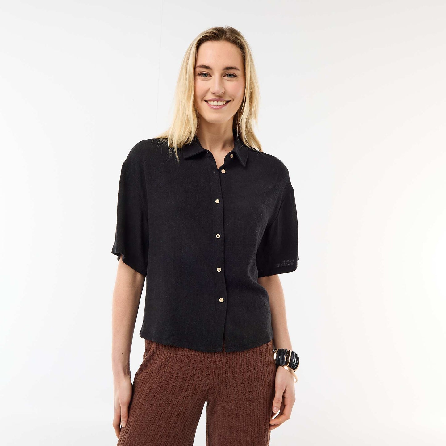 Chemise unie à manches courtes NOIR
