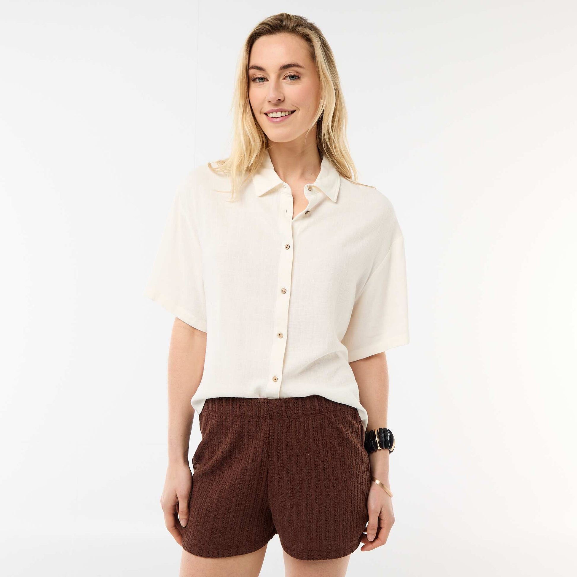 Chemise unie à manches courtes BLANC