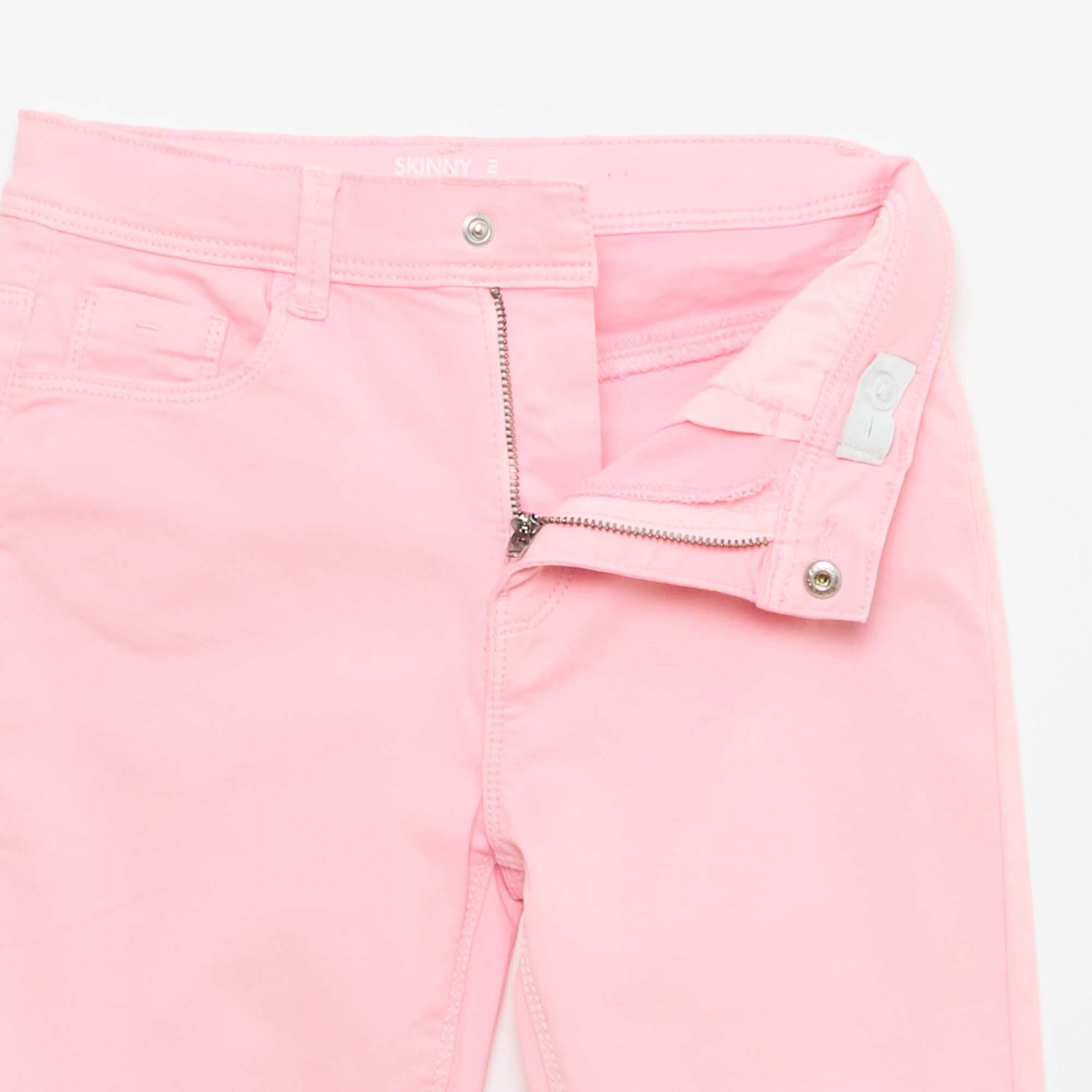 Pantacourt en jean finitions à cru ROSE