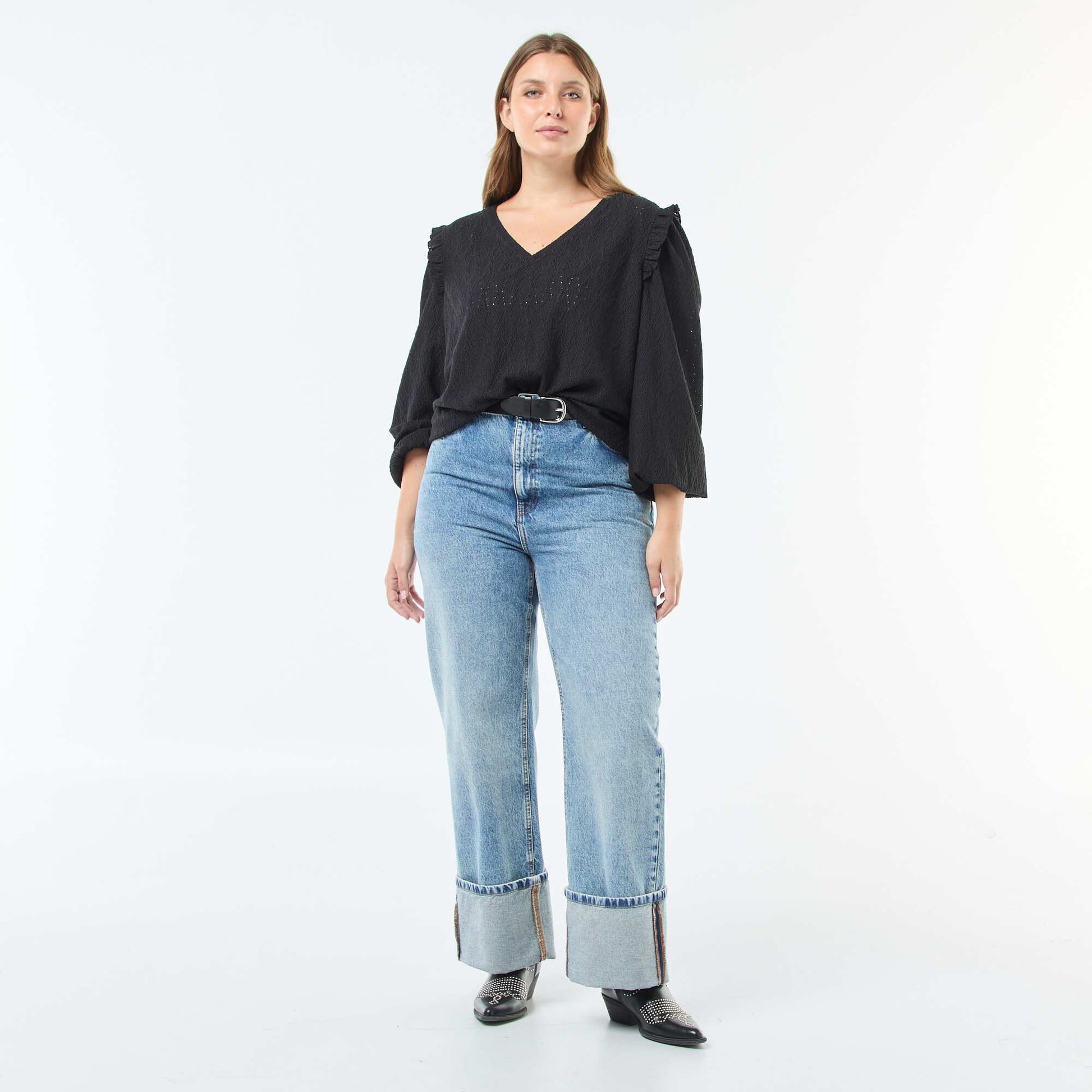Tee-shirt en maille ajourée avec épaules volantées NOIR