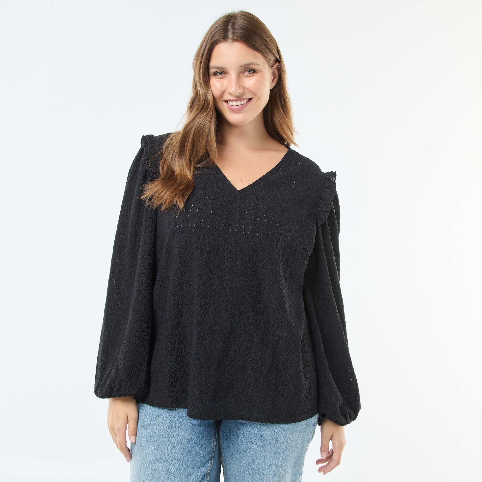 Tee-shirt en maille ajourée avec épaules volantées NOIR