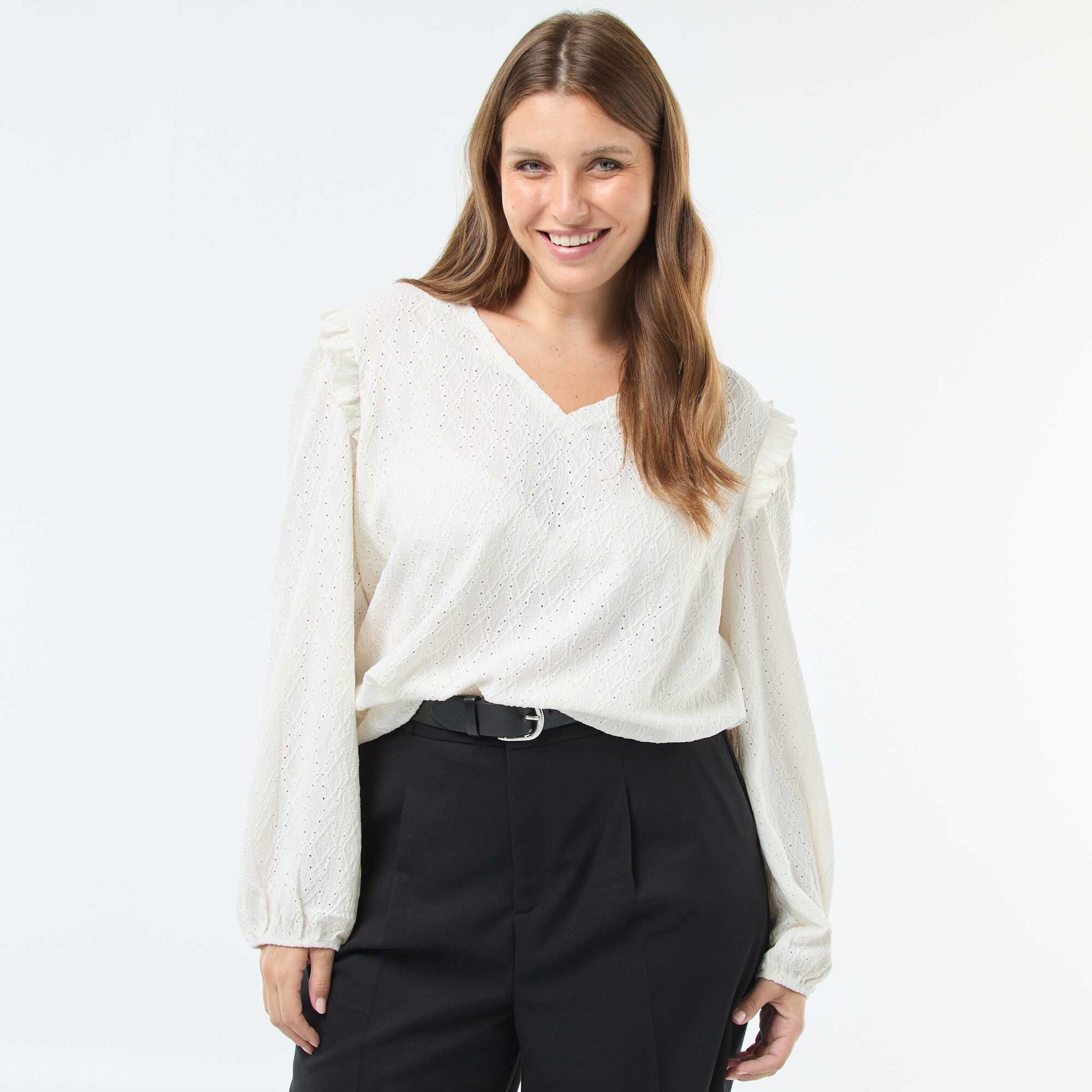 Tee-shirt en maille ajourée avec épaules volantées BLANC